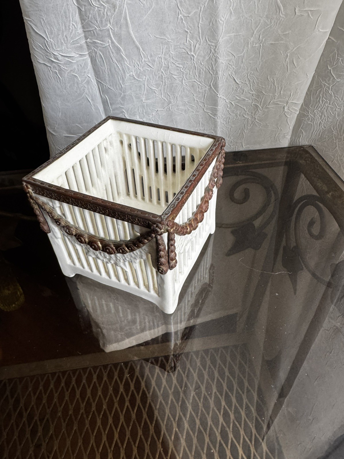 Antique Max Roesler Porcelain Cache Pot/Planter Napoleon III style(k2)