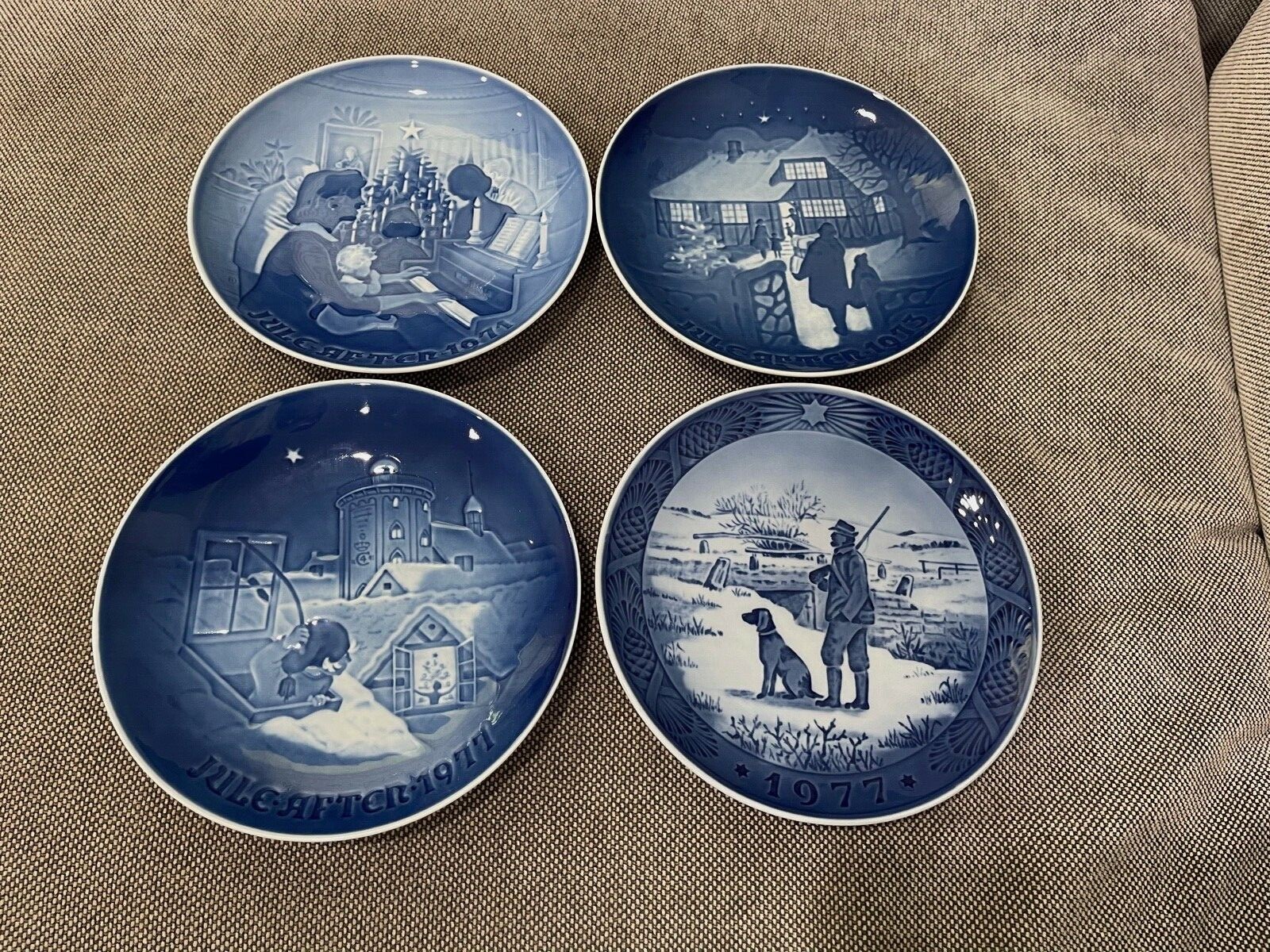 4 Vtg Bing & Grondahl & Royal Copenhagen Porcelain Christmas Plates 1971 73 77