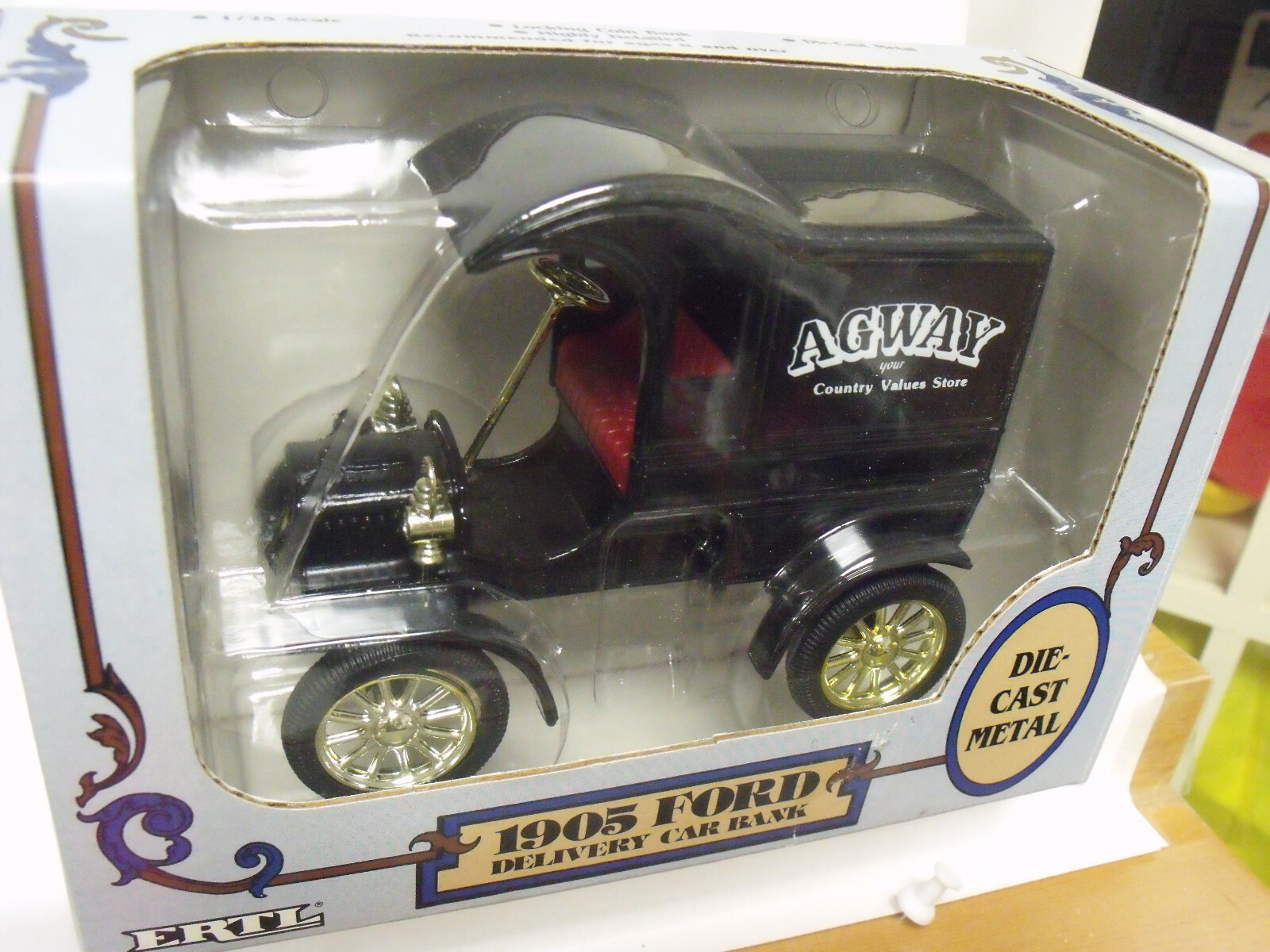 ERTL1:25 REPLICA FORD,1905 FIRST DELIVERY CAR, BANK, AGWAY, EXC CONDITION, W/BOX