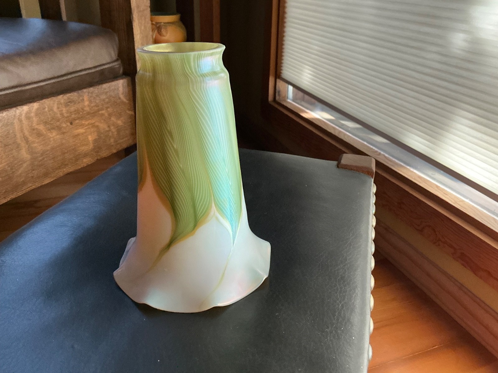 Lundberg Studios 1998 Signed Art Glass Lamp Shade Pulled Feather Design 6.5 inch Lundberg Studios 1998 Signed Art Glass Lamp Shade Pulled Feather Design 6.5 inch