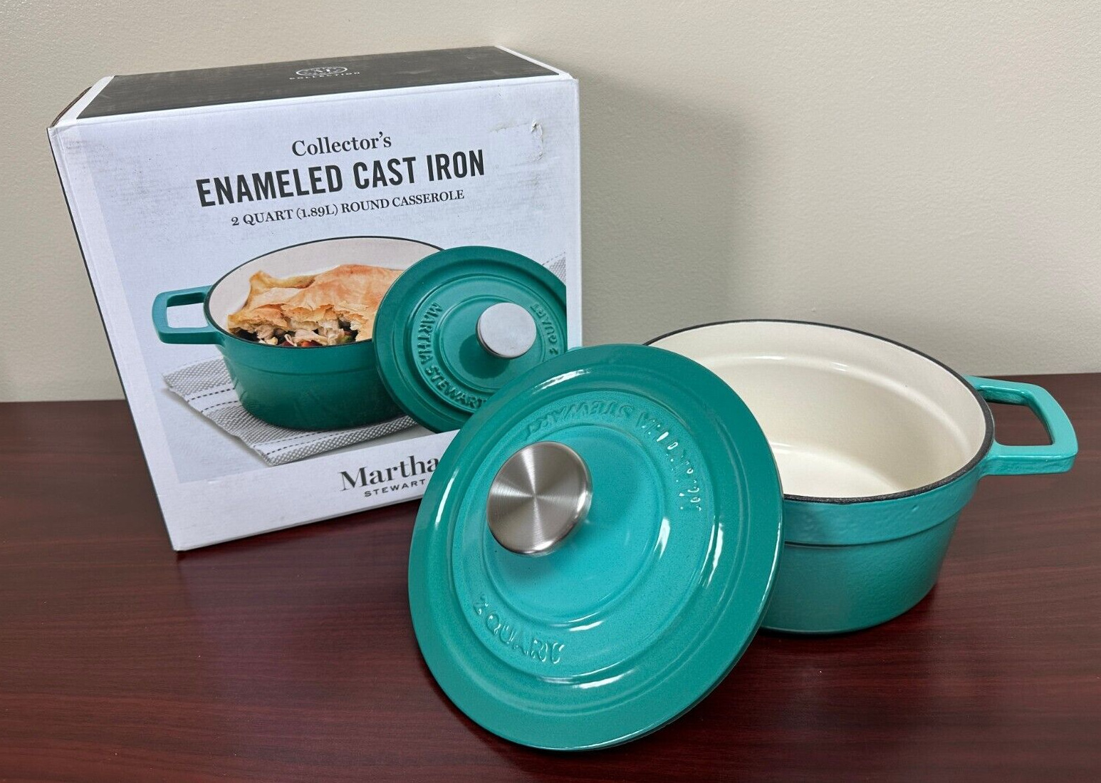 Martha Stewart -Collector's Enameled Cast Iron 2 Quart Round Casserole Pot(TEAL)