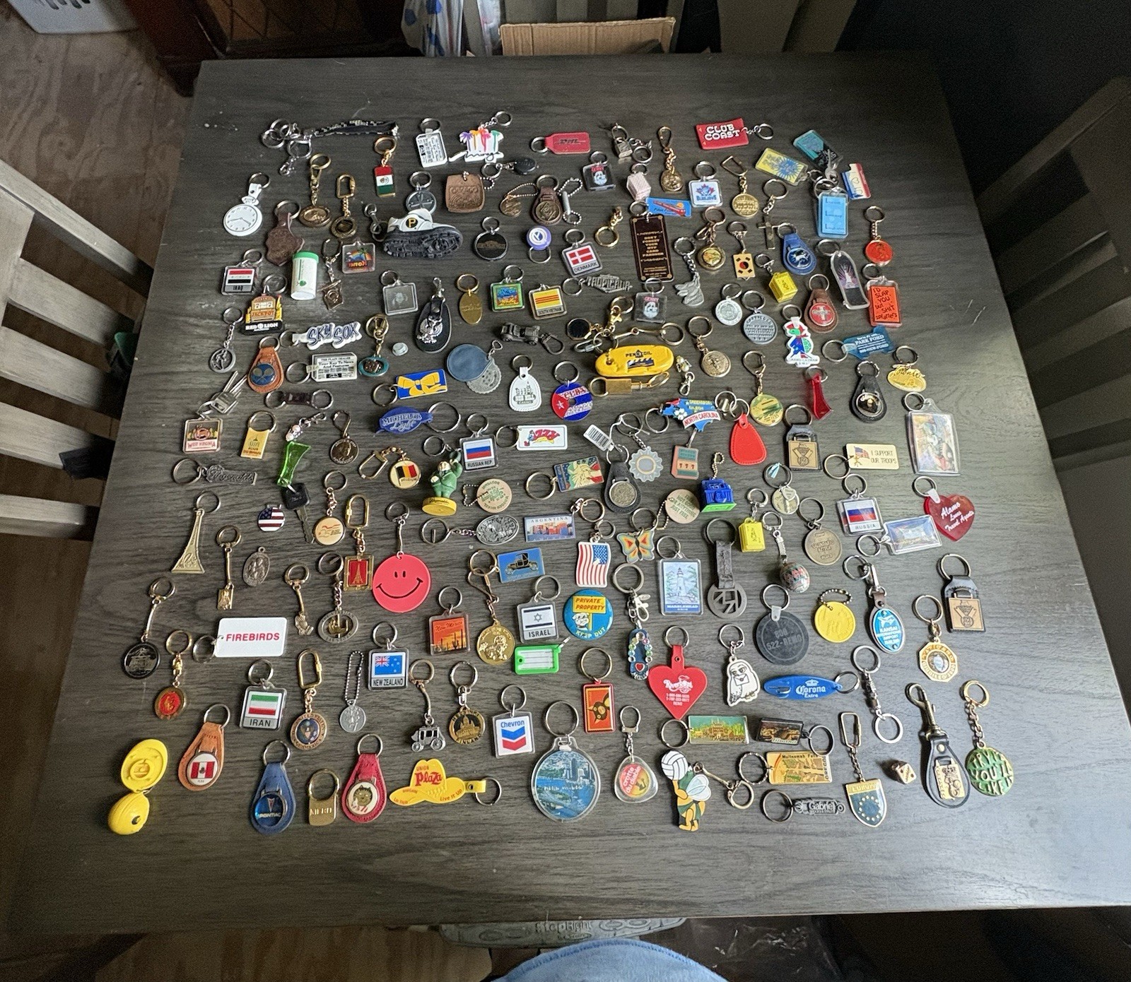 Huge Souvenir Keychain Lot 150+ Advertising Travel Chevron Michelob Corona Bulk
