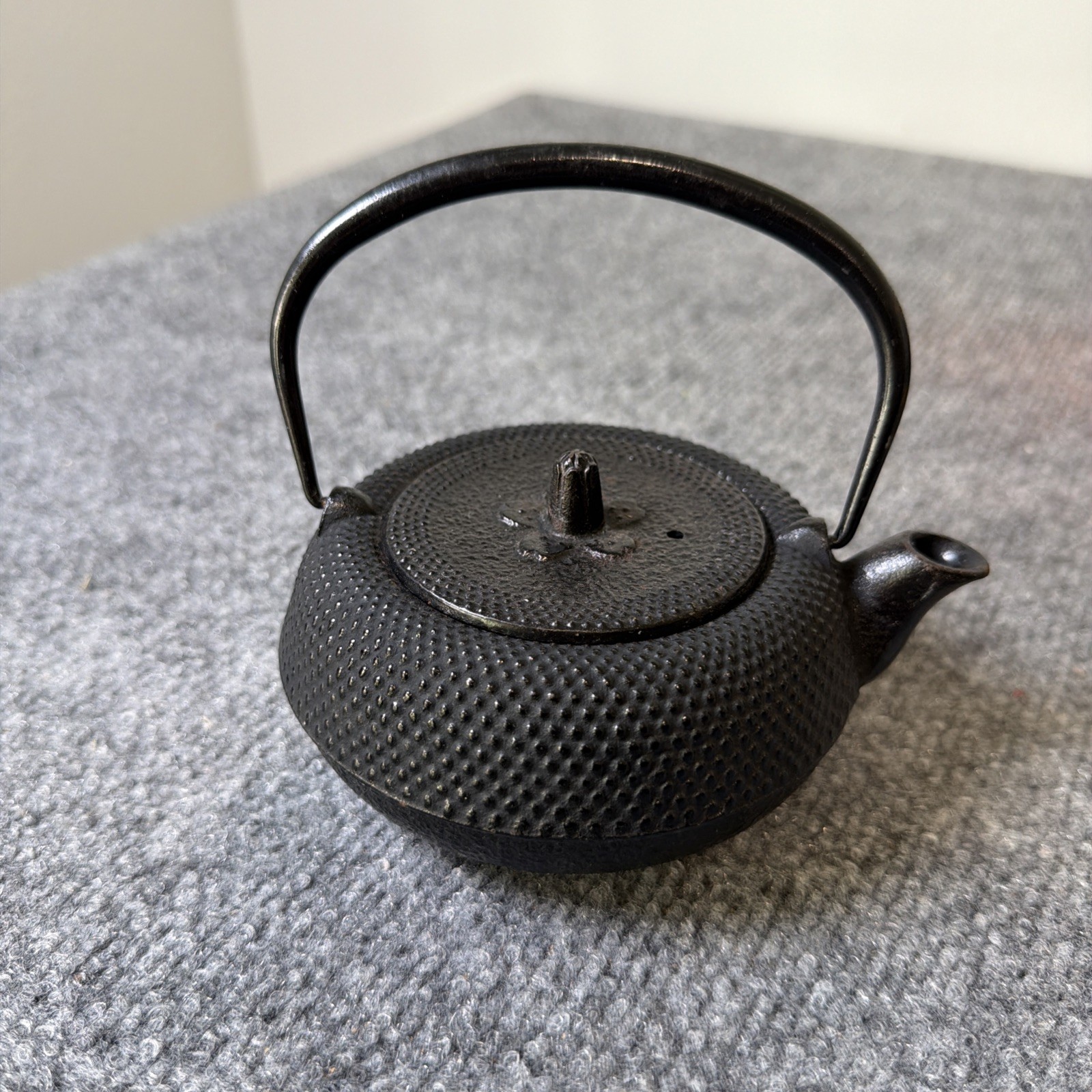 Vintage Nambu Tekki Cast Iron Tetsubin Teapot 180ml – Marked – Made in Japan