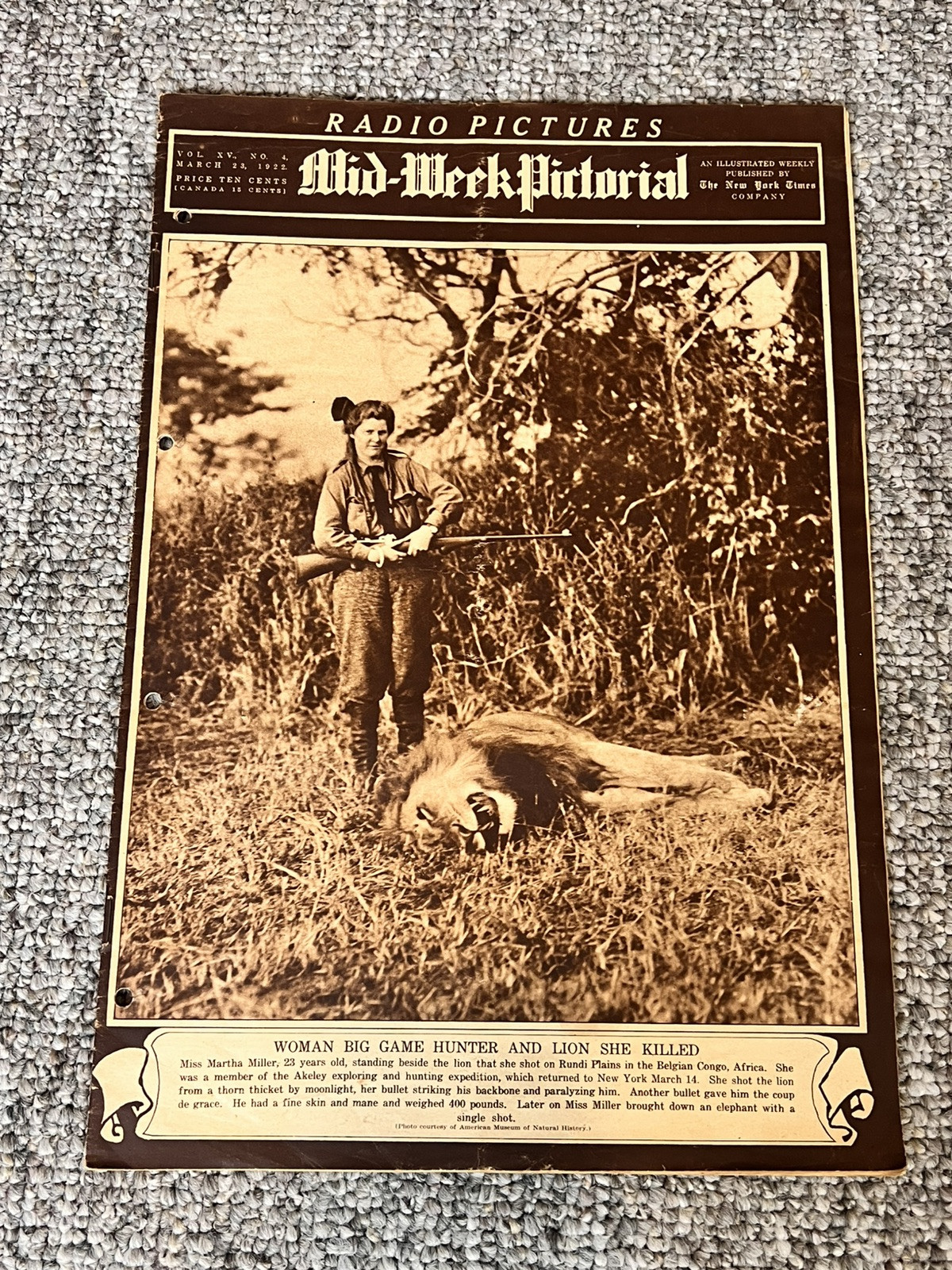 1922 MID WEEK PICTORIAL WEEKLY NEWSPAPER BABE RUTH MULTI PLAYER PHOTOS MAR 23