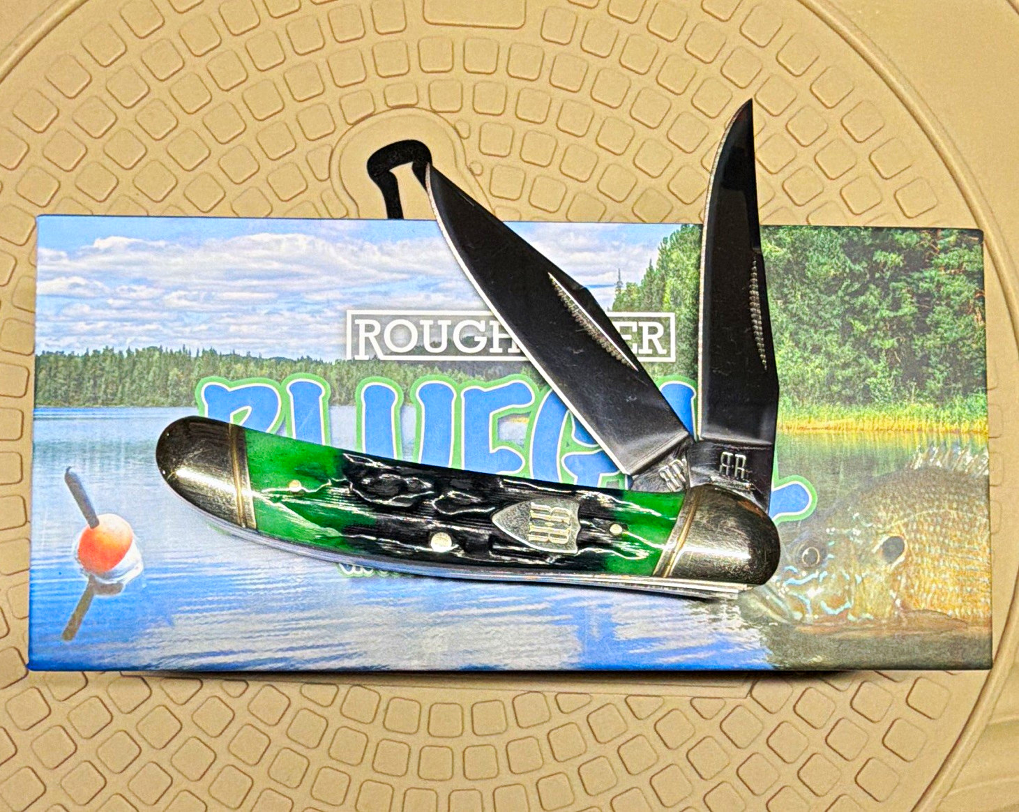 Rough Rider Bluegill Pocketknife Jigged Bone Handle 2-Blade Copperhead