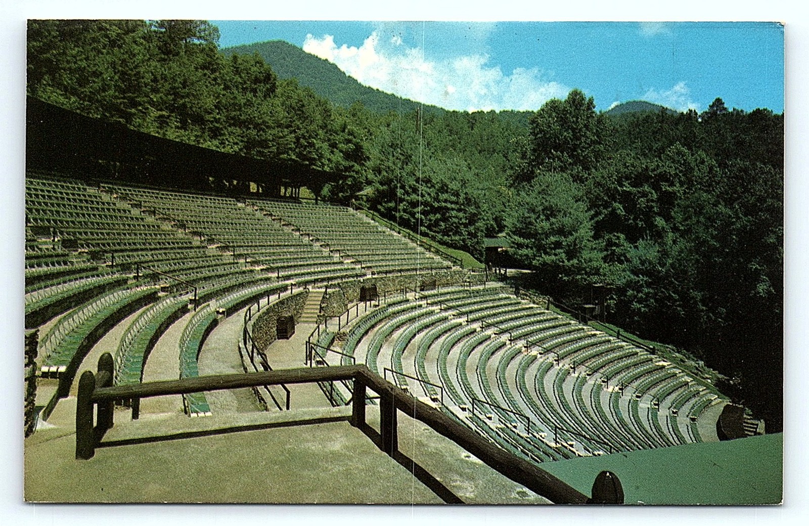 Postcard Postcard: Mountainside Theatre, Cherokee, NC