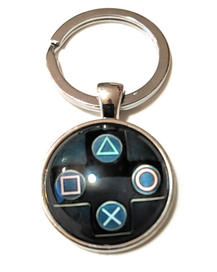 (NEW) Playstation game controller play station Keychain key Retro Gaming USA (NEW) Playstation game controller play station Keychain key Retro Gaming USA