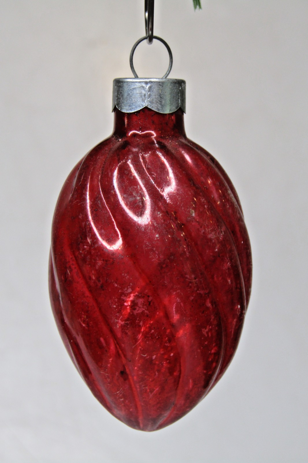 Vintage pre WWII Glass Ribbed Outdent DROP Christmas Ornament Franke US of A