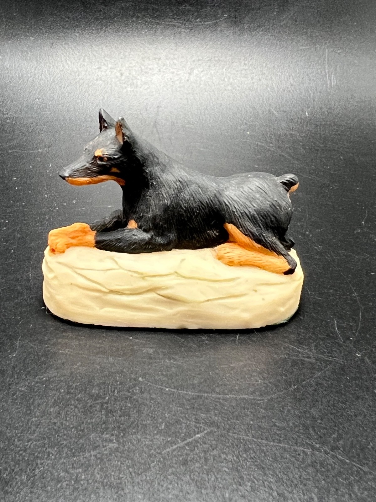 Vintage ARISTA of Scotland Doberman Pinscher dog 1987