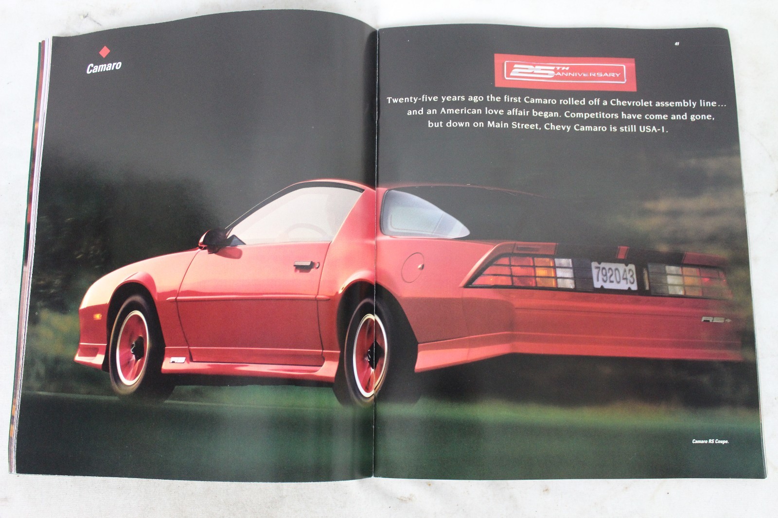 Vintage 1992 Chevrolet Chevy Brochure Catalog Camaro Lumina Collectable Rare Old Vintage 1992 Chevrolet Chevy Brochure Catalog Camaro Lumina Collectable Rare Old