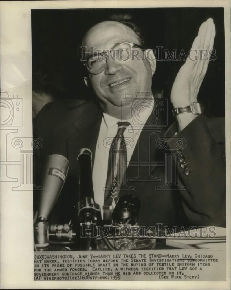 1955 Press Photo Chicago Hat Maker Harry Lev Testifies before Senate - nox29447