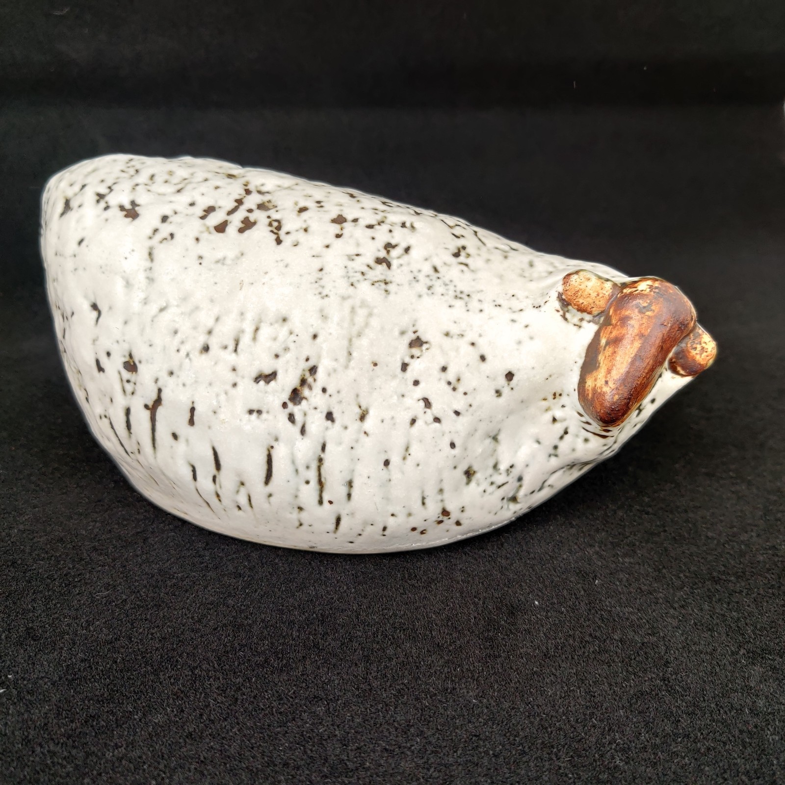 vintage Henrik Allert for Pentik Finland ceramic sheep approx 7 in long 3in tall