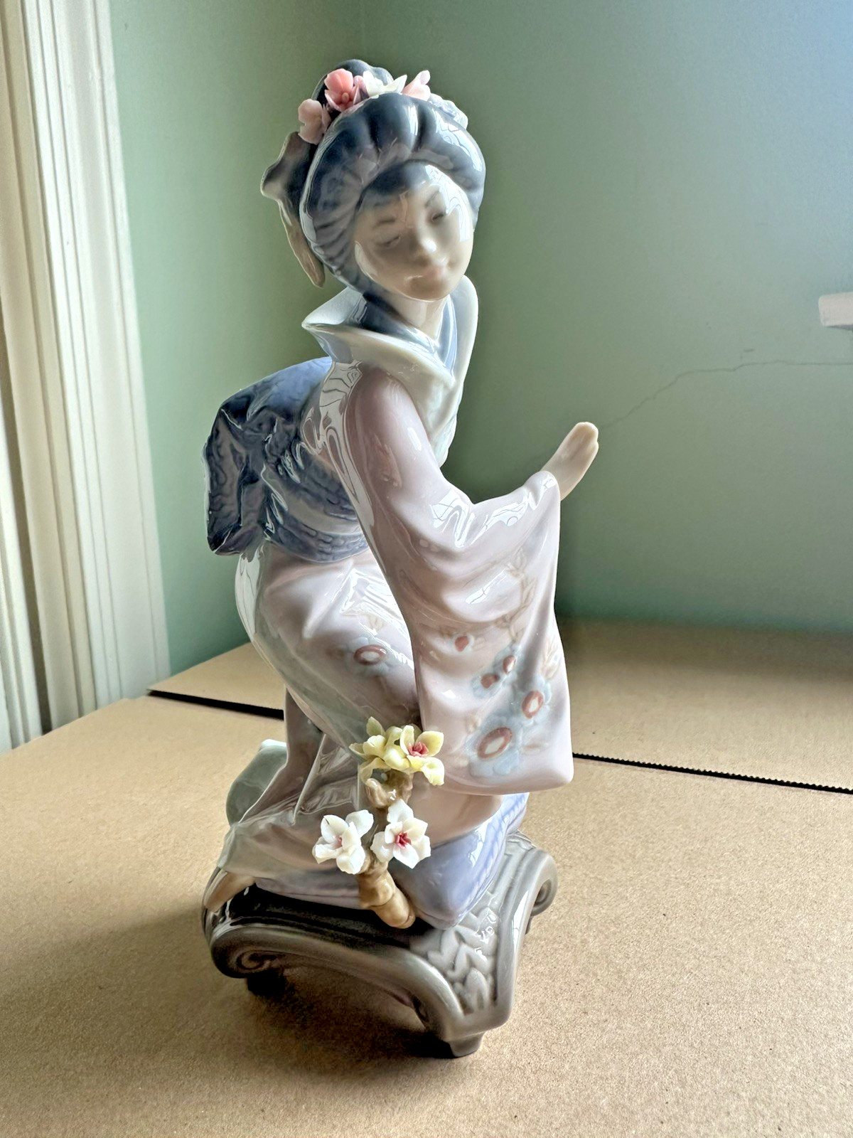 Lladro Michiko Japanese Geisha #1447 Retired Porcelain Spain, New, no box, mint