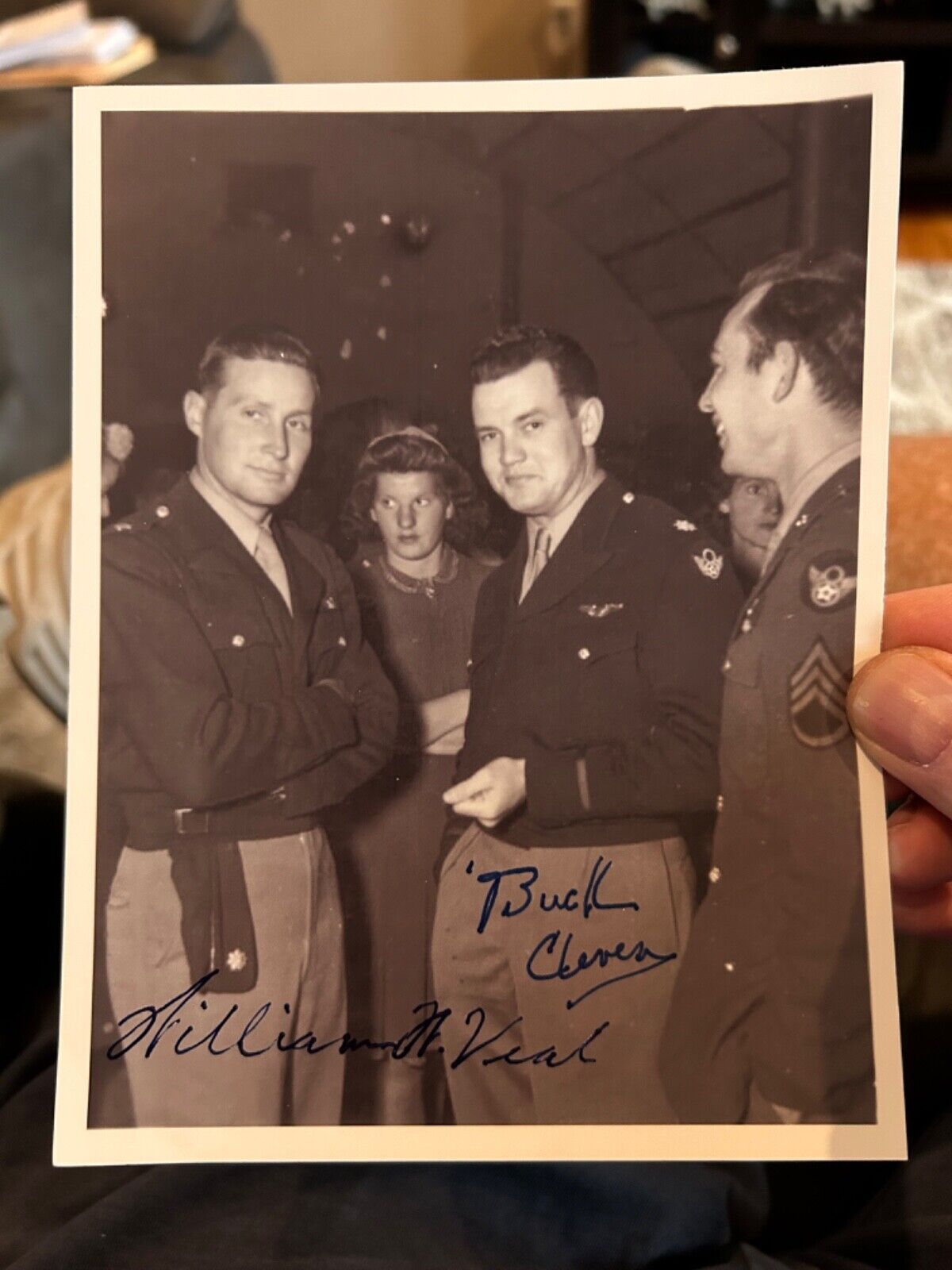 MASTERS OF THE AIR 100th BG Major Buck Cleven and William Veal signed 5x7 photo