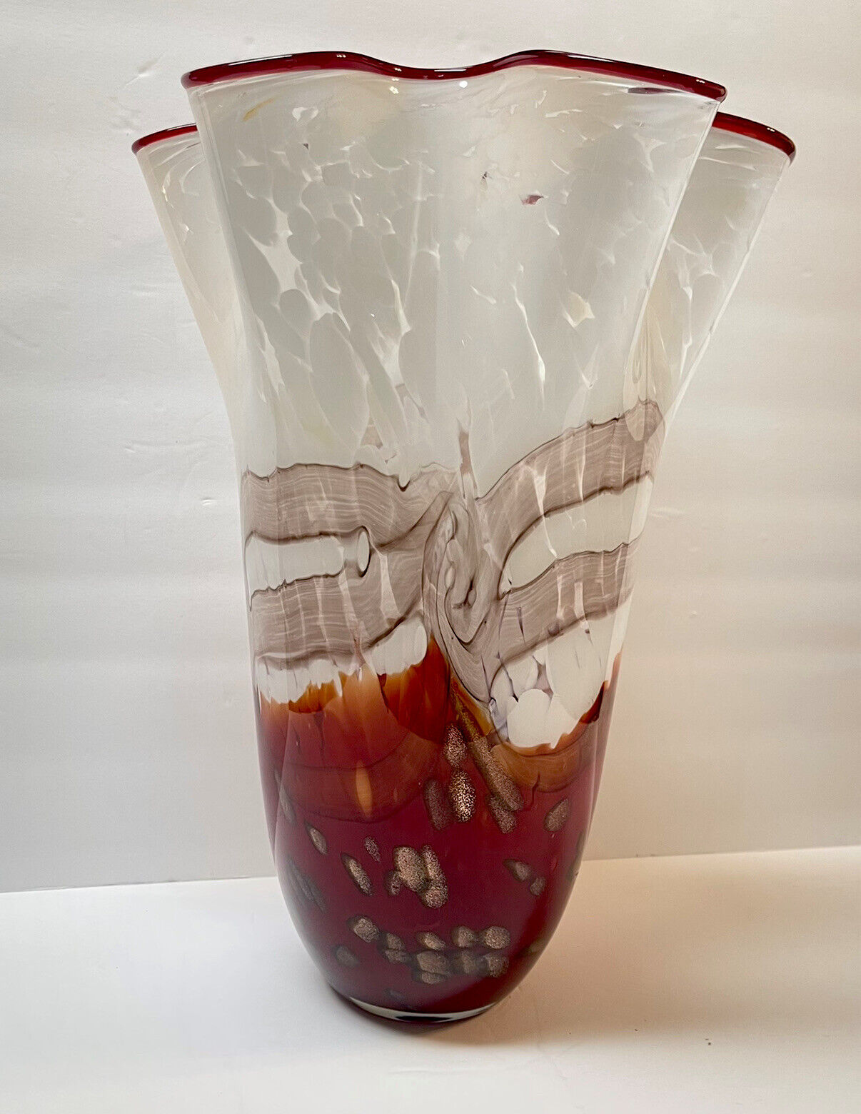 Vtg Heavy Large Art Glass White Red Gold Flecks Murano Handkerchief Ruffle Vase