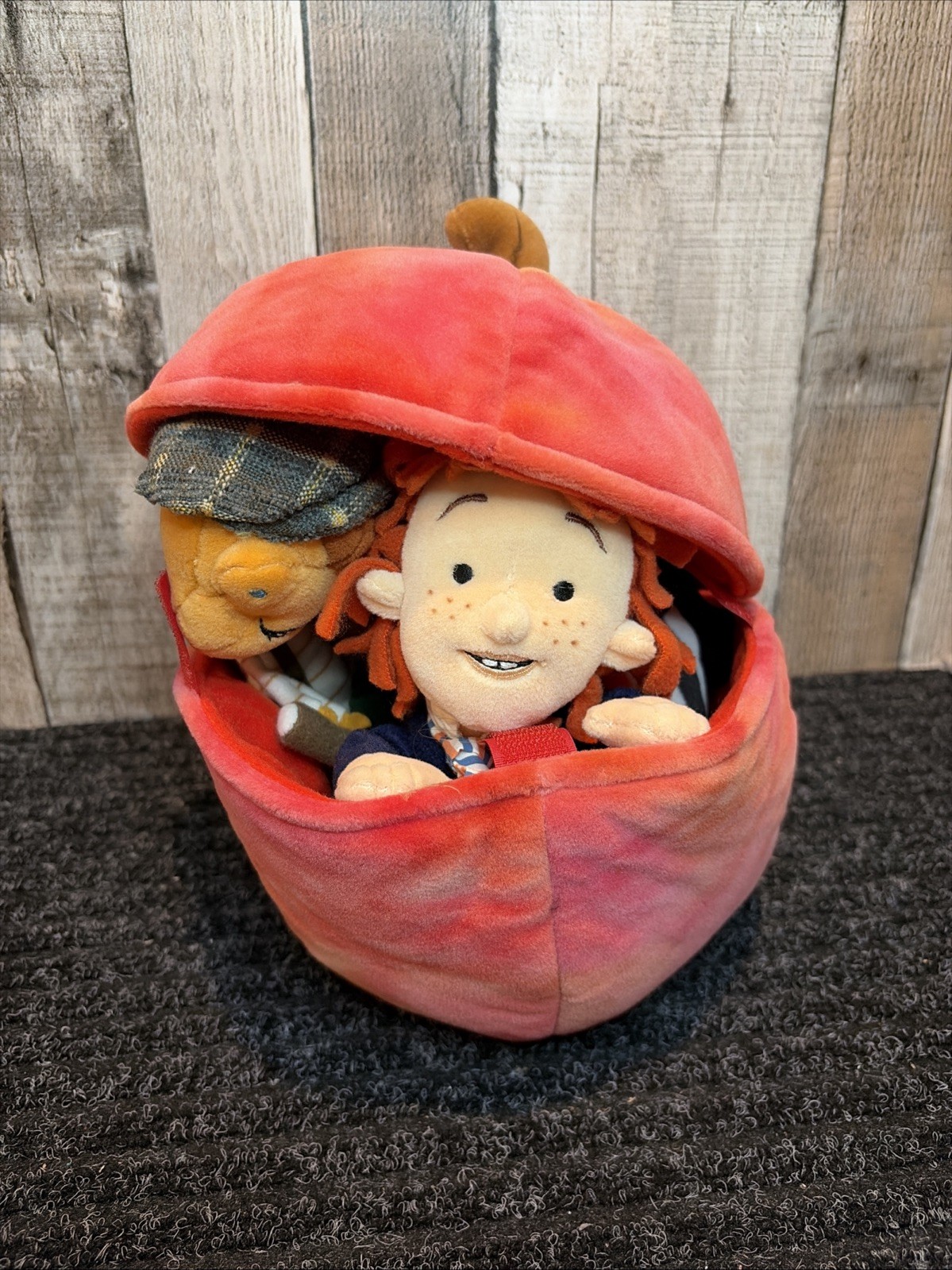 Disney Store James And The Giant Peach Plush w 4 Characters, Ronald Dahl W/ Tag Disney Store James And The Giant Peach Plush w 4 Characters, Ronald Dahl W/ Tag