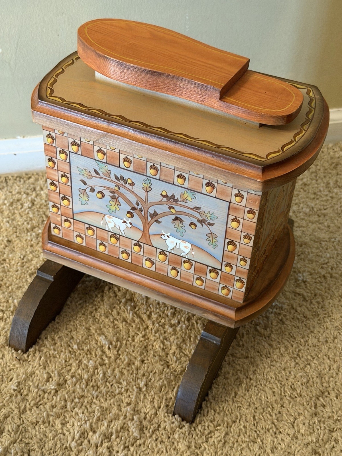 Hand Painted Folk Art Shoe Shine Box Signed Eileen Albrecht 1989 Americana