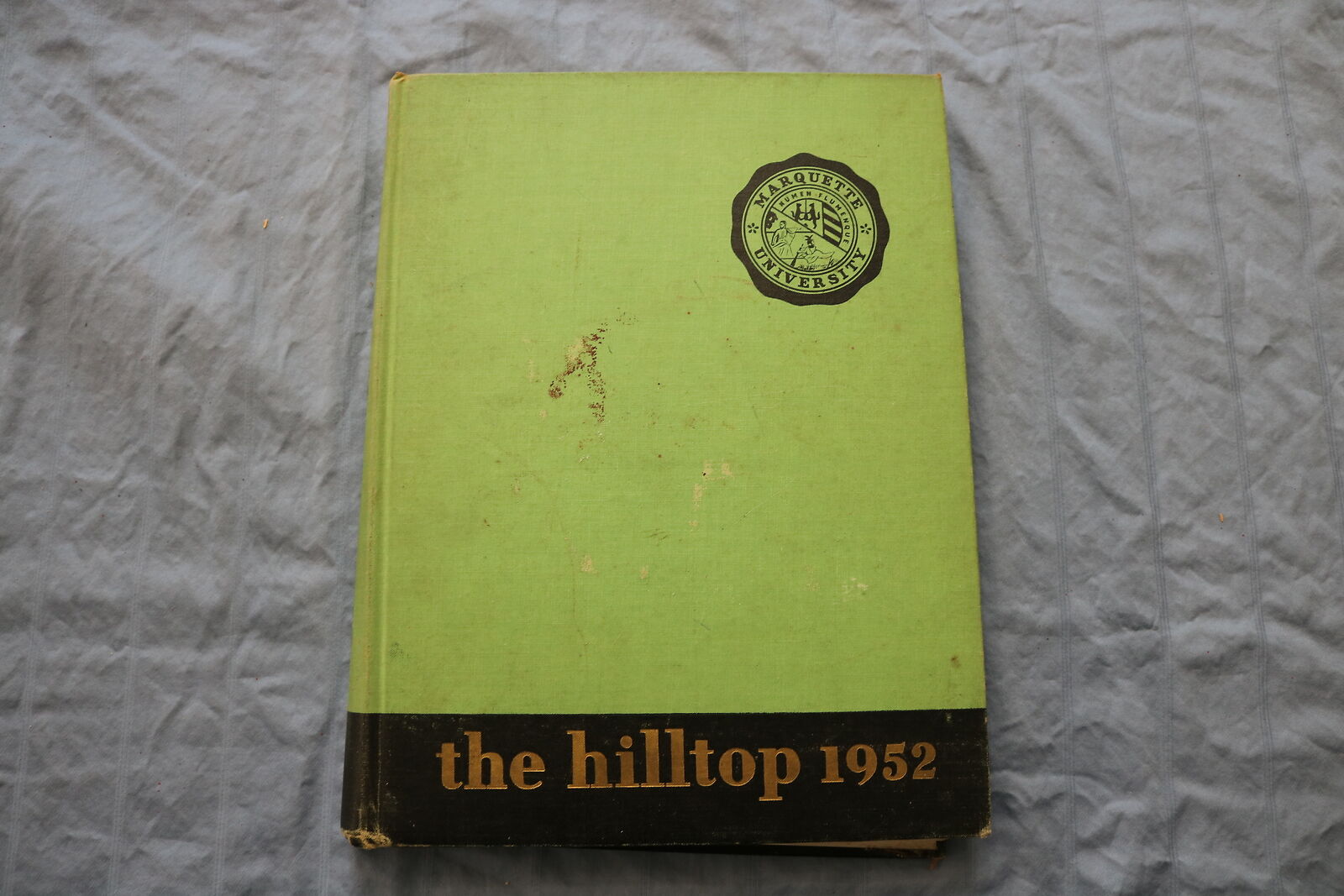 1953 THE HILLTOP MARQUETTE UNIVERSITY YEARBOOK - MILWAUKEE, WISCONSIN - YB 3411