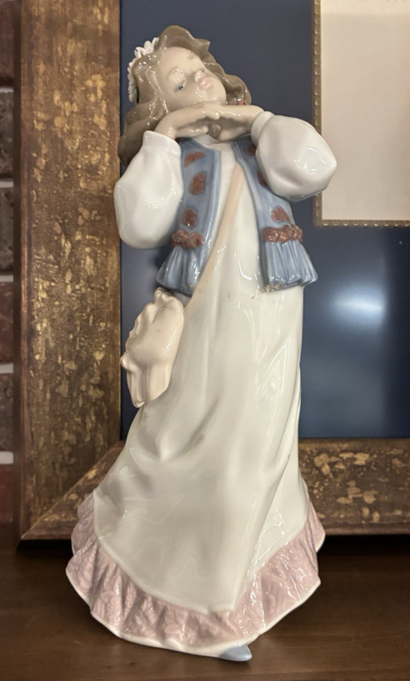 RETIRED Lladro Porcelain Figurine “Dreams of Summers Past” #6401 w/ Original Box