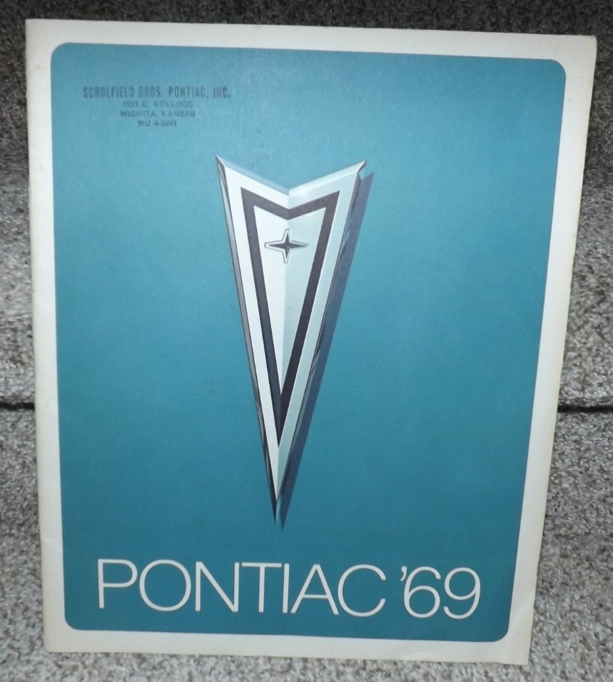 PONTIAC '69-PONTIAC DEALERSHIP VEHICLES 1969 BOOKLET-52 COLOR PAGES-10 1/2