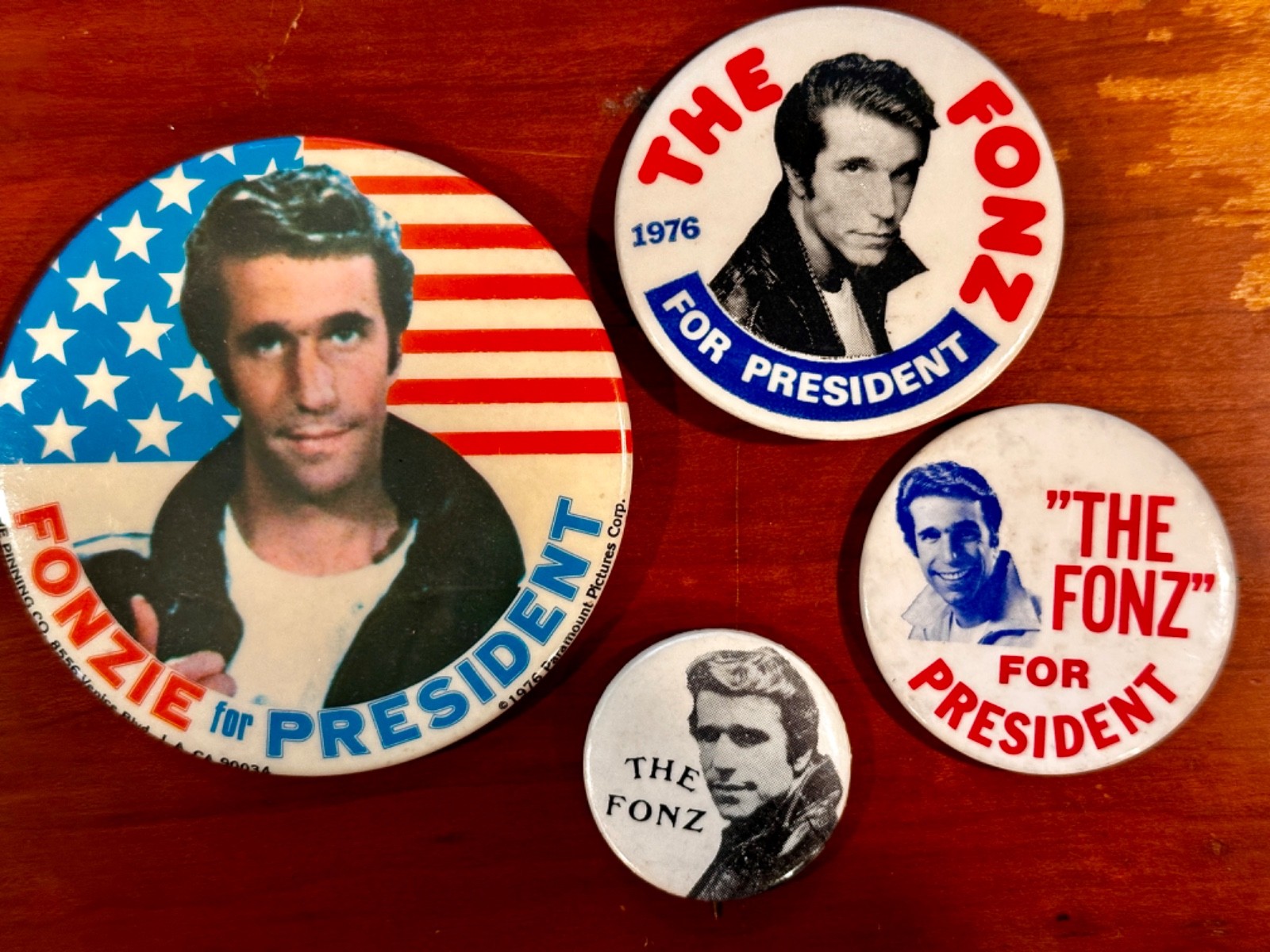 4 Fonzie Buttons 1976 - FONZIE FOR PRESIDENT - Happy Days Vintage Pinback