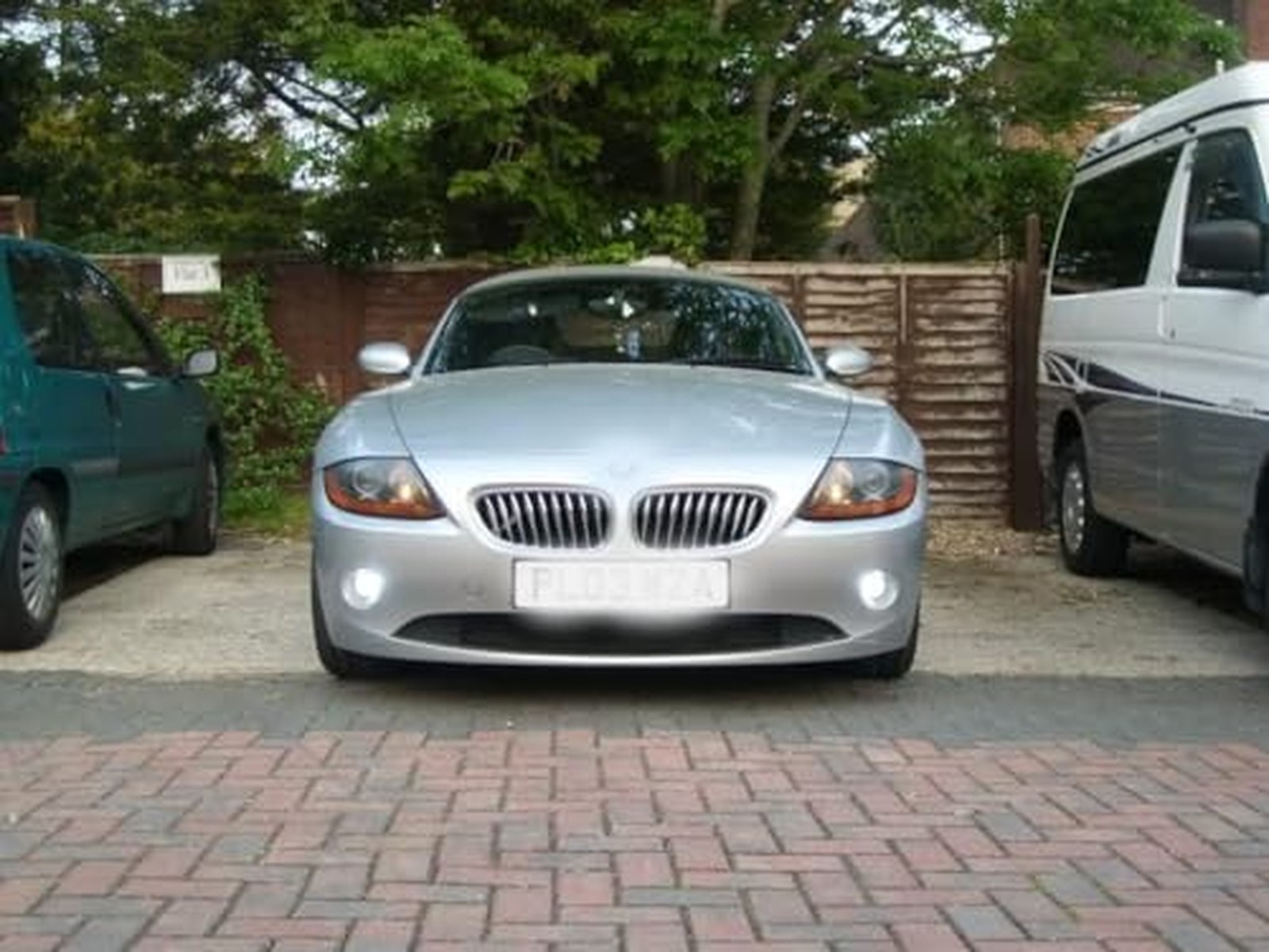 White LED Halo Fog Lights Compatible with 2003 2004 2005 BMW Z4 E85 White LED Halo Fog Lights Compatible with 2003 2004 2005 BMW Z4 E85