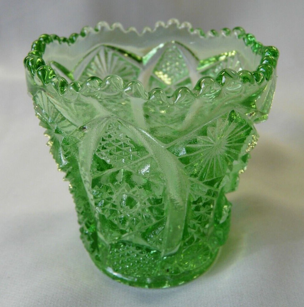 Vintage Imperial Green Pressed Glass Octagon Pattern Toothpick Holder
