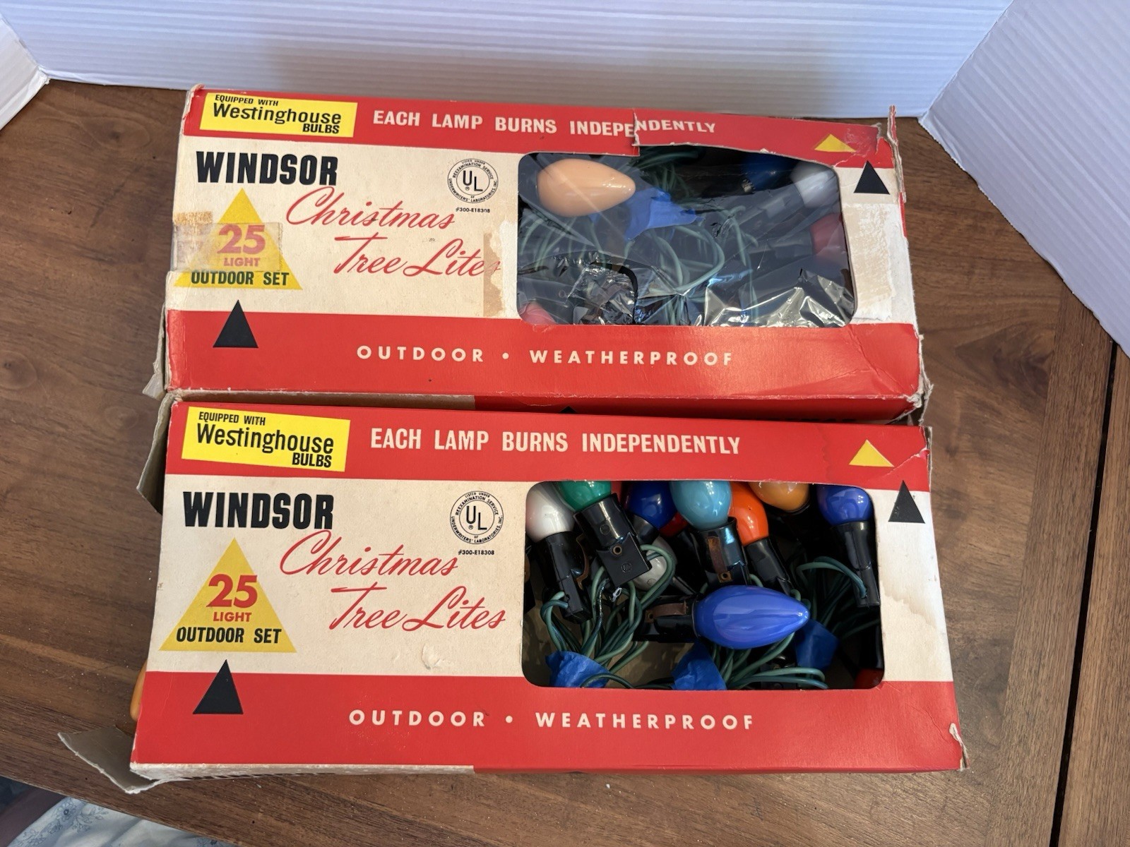 Vintage Christmas Windsor Westinghouse C9 Tree Lights (50 Bulbs) With Box Vintage Christmas Windsor Westinghouse C9 Tree Lights (50 Bulbs) With Box