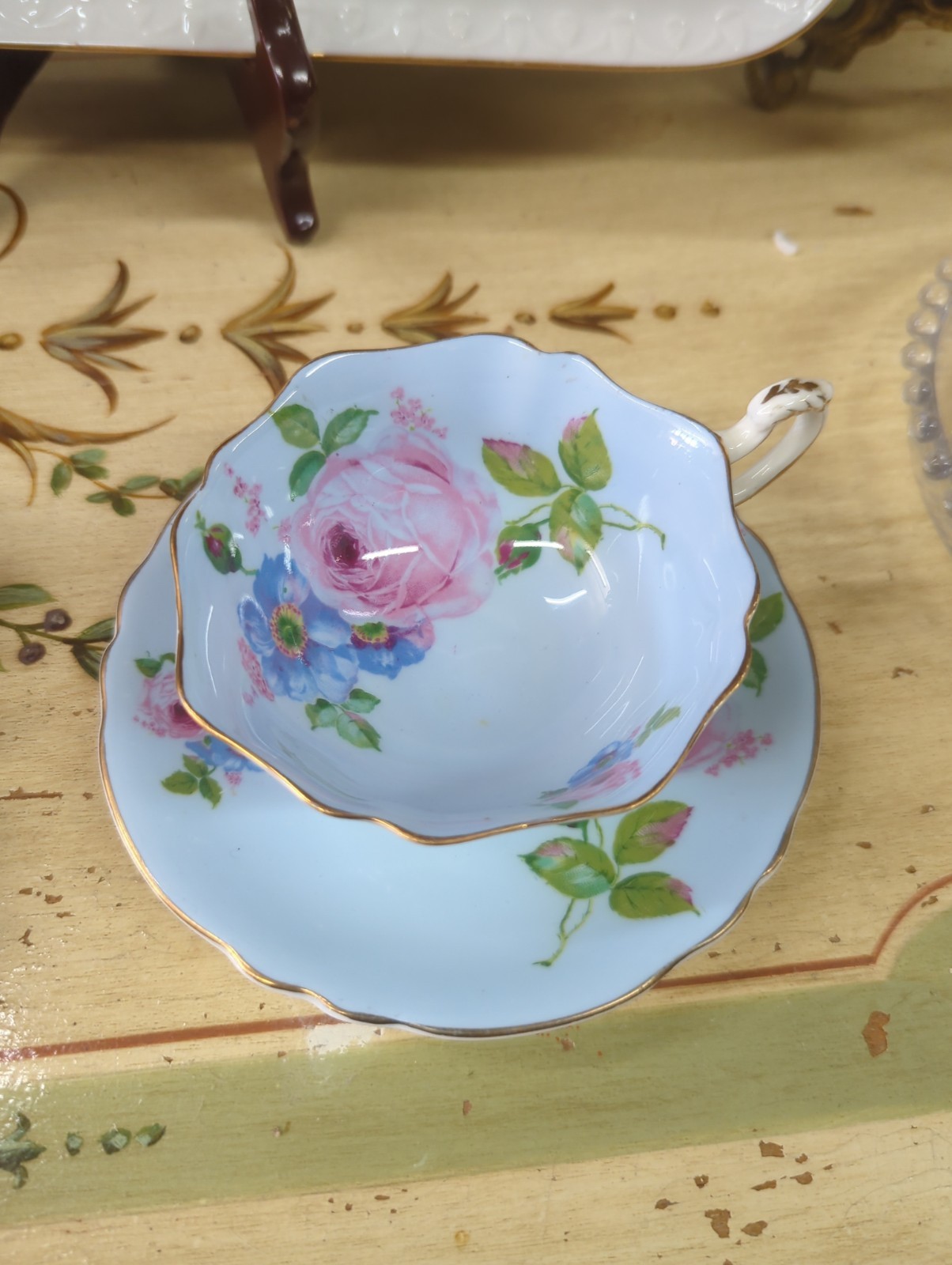 Paragon Double Warrant Teacup & Saucer Blue Pink England Excellent Condition Paragon Double Warrant Teacup & Saucer Blue Pink England Excellent Condition
