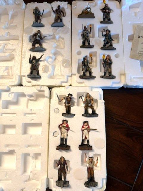 3 Sets Hawthorn Village Disney Pirates of the Caribbean Figurines w COA Plunder 3 Sets Hawthorn Village Disney Pirates of the Caribbean Figurines w COA Plunder
