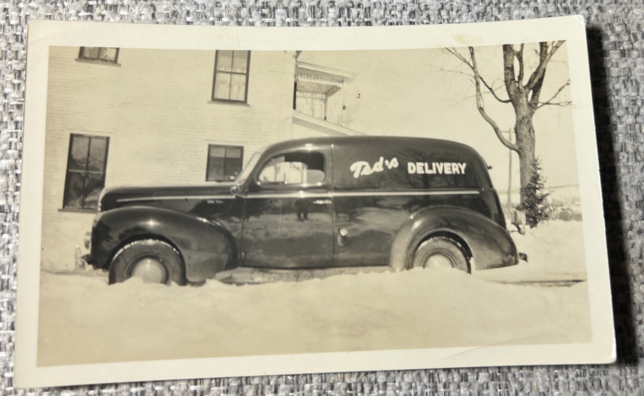 c1940s Photo 1947 Ford Sedan Delivery Truck V8 ~2”X 4” Ted's Delivery