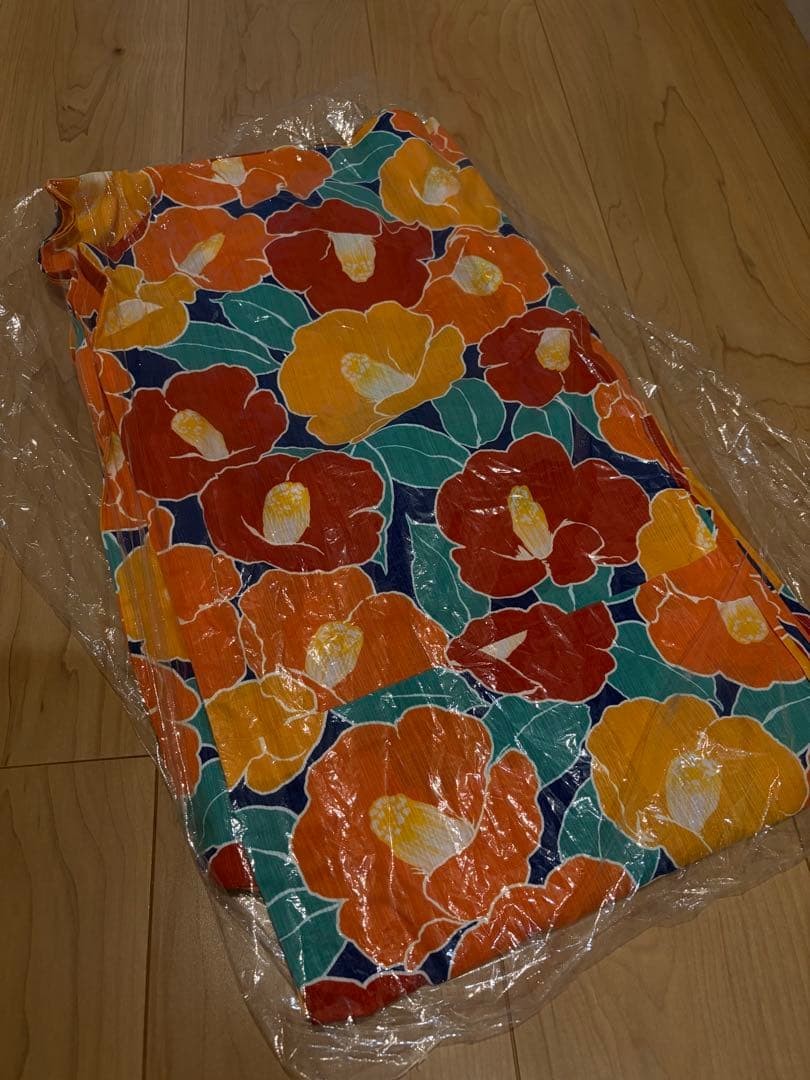 Vivid Camellia Pattern Yukata Single Item