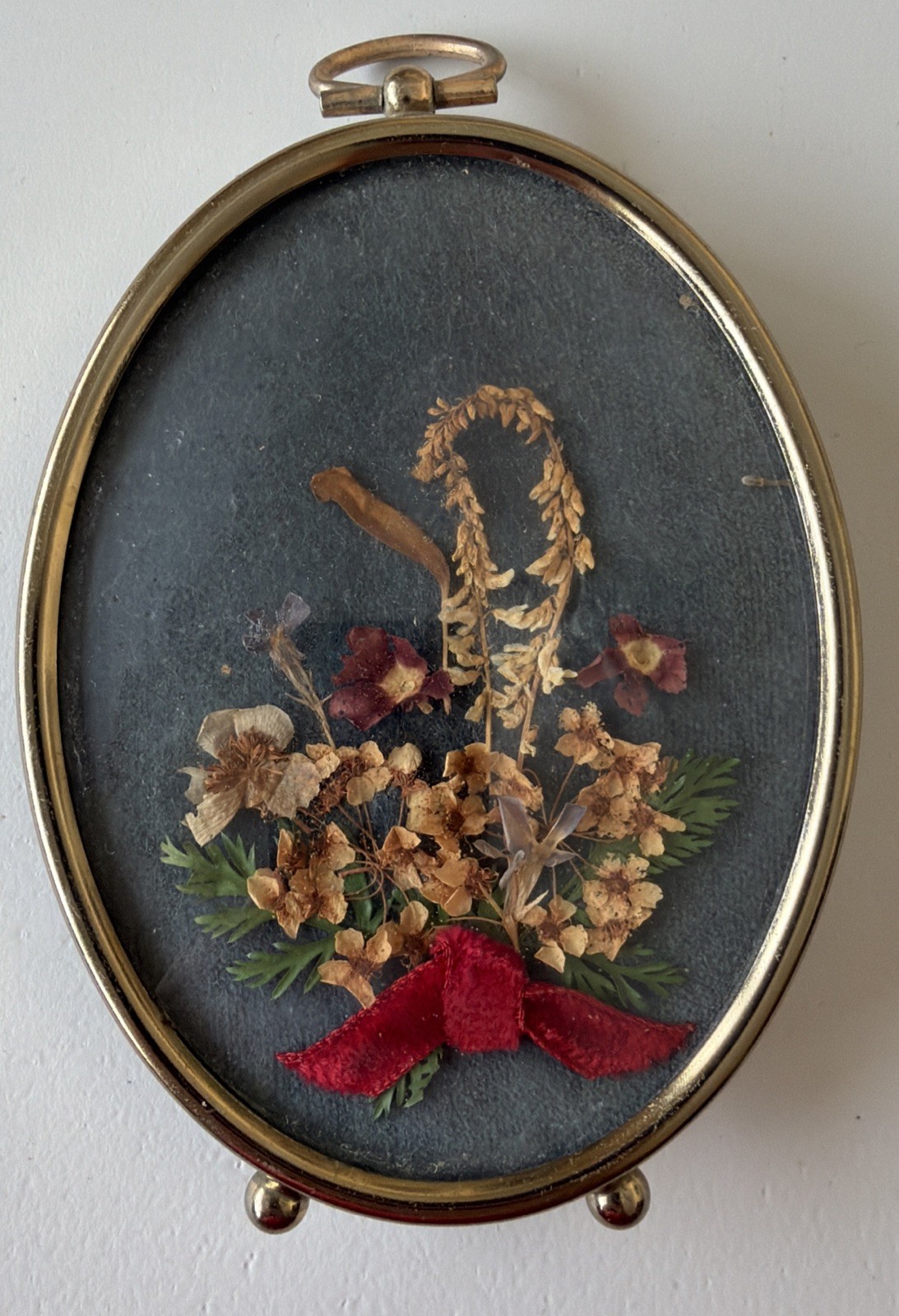 Vtg Oval Brass Frame Convex Bubble Glass Dried Flower Bouquet Cottagecore Art Vtg Oval Brass Frame Convex Bubble Glass Dried Flower Bouquet Cottagecore Art