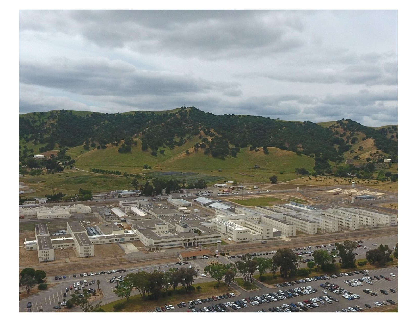 California Medical Facility 8x10 Photo On 8.5\