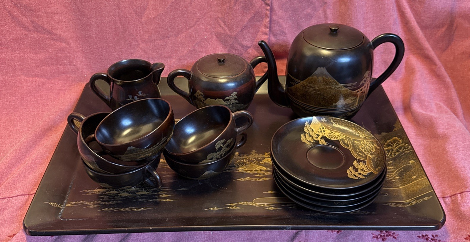 19th Century Zohiko of Kyoto Lacquered Tea Set, Brown And Gold 19th Century Zohiko of Kyoto Lacquered Tea Set, Brown And Gold
