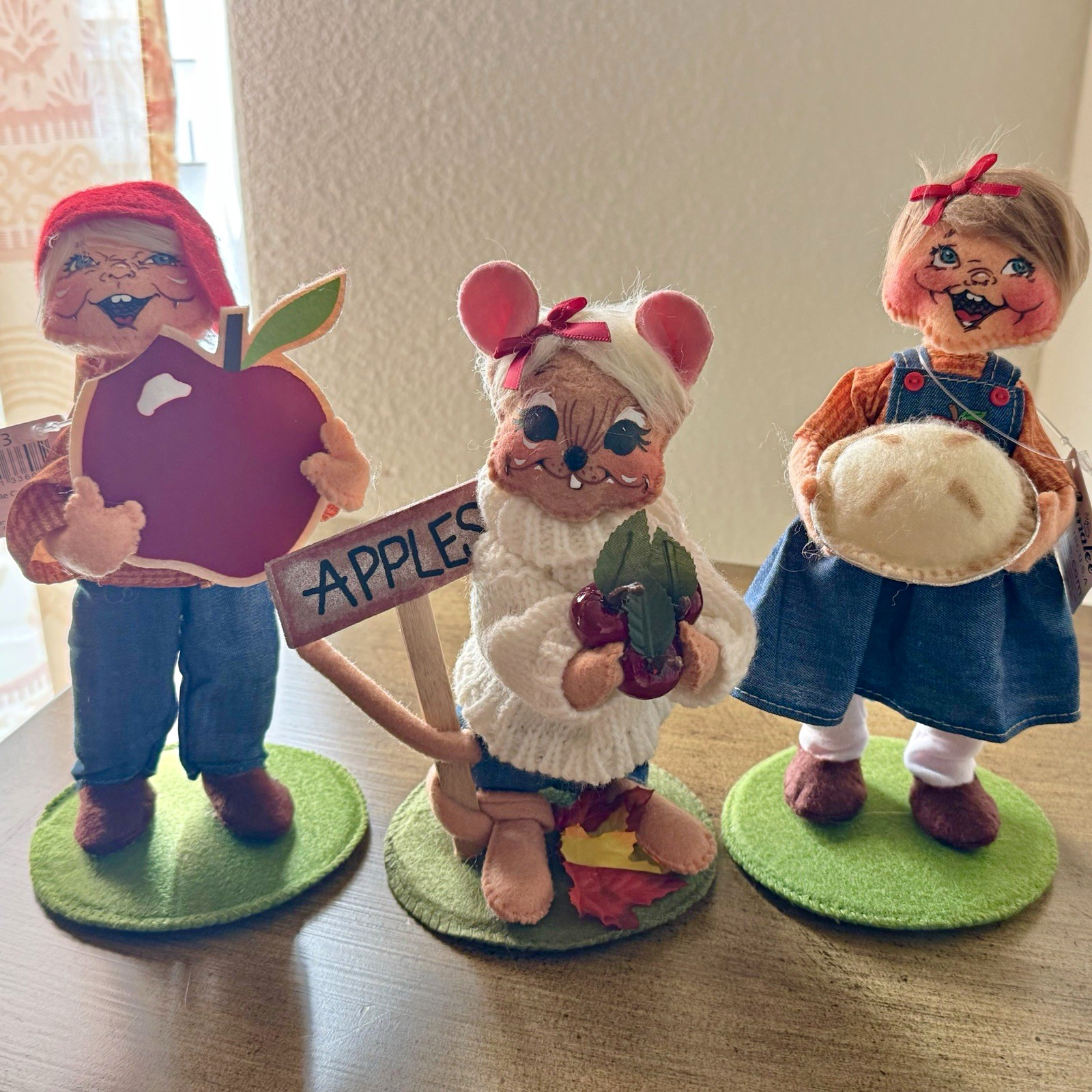 Annalee Dolls Apple Pie Kids Mouse Fall set of 3 Jeans Leaves sweater retired