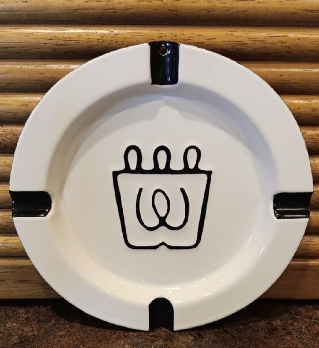 Vintage Enamel Westinghouse Advertising Ashtray. 7 3/4\ Vintage Enamel Westinghouse Advertising Ashtray. 7 3/4\