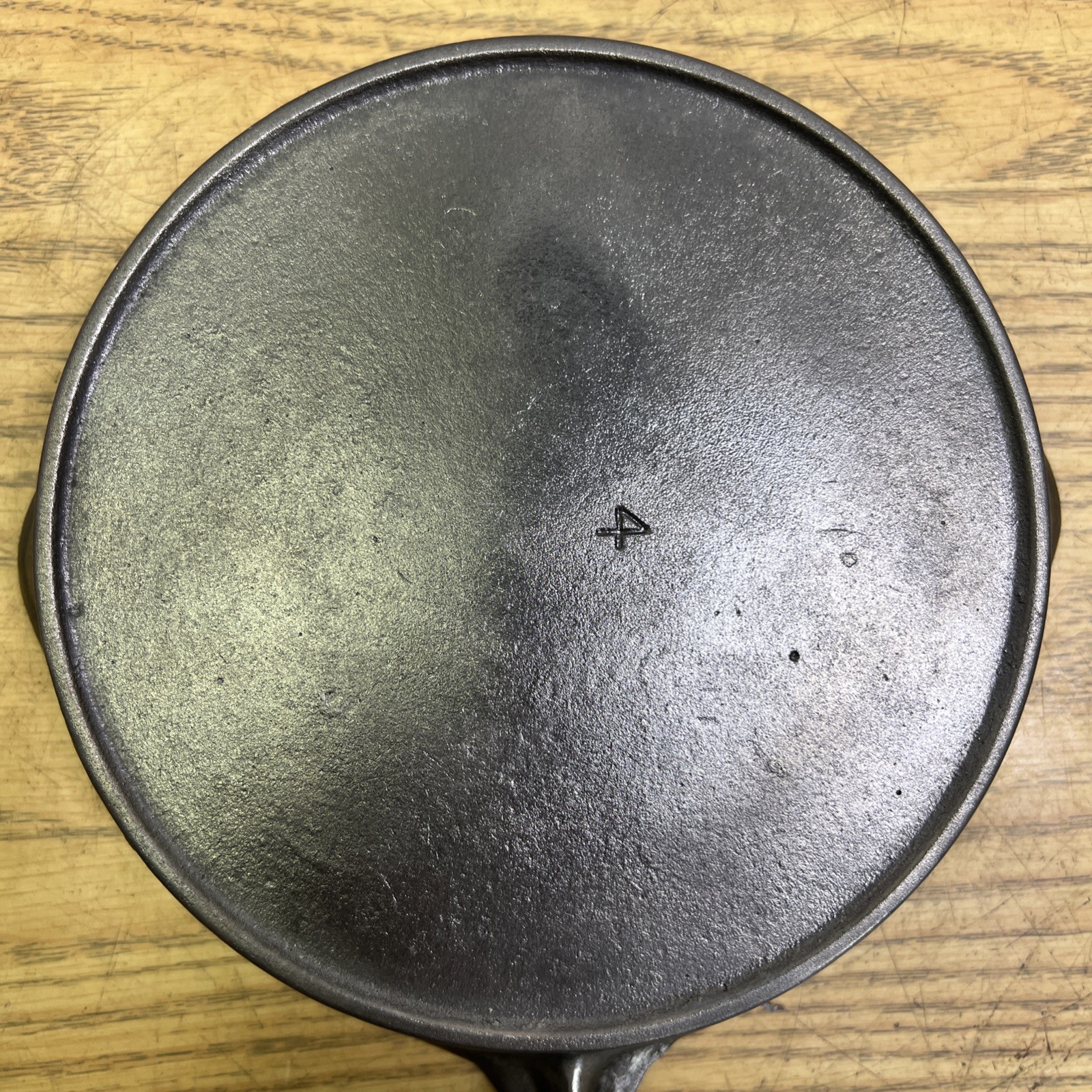 Vtg HTF Unmarked Vollrath Cast Iron Skillet #4 Outside Heat Ring Restored