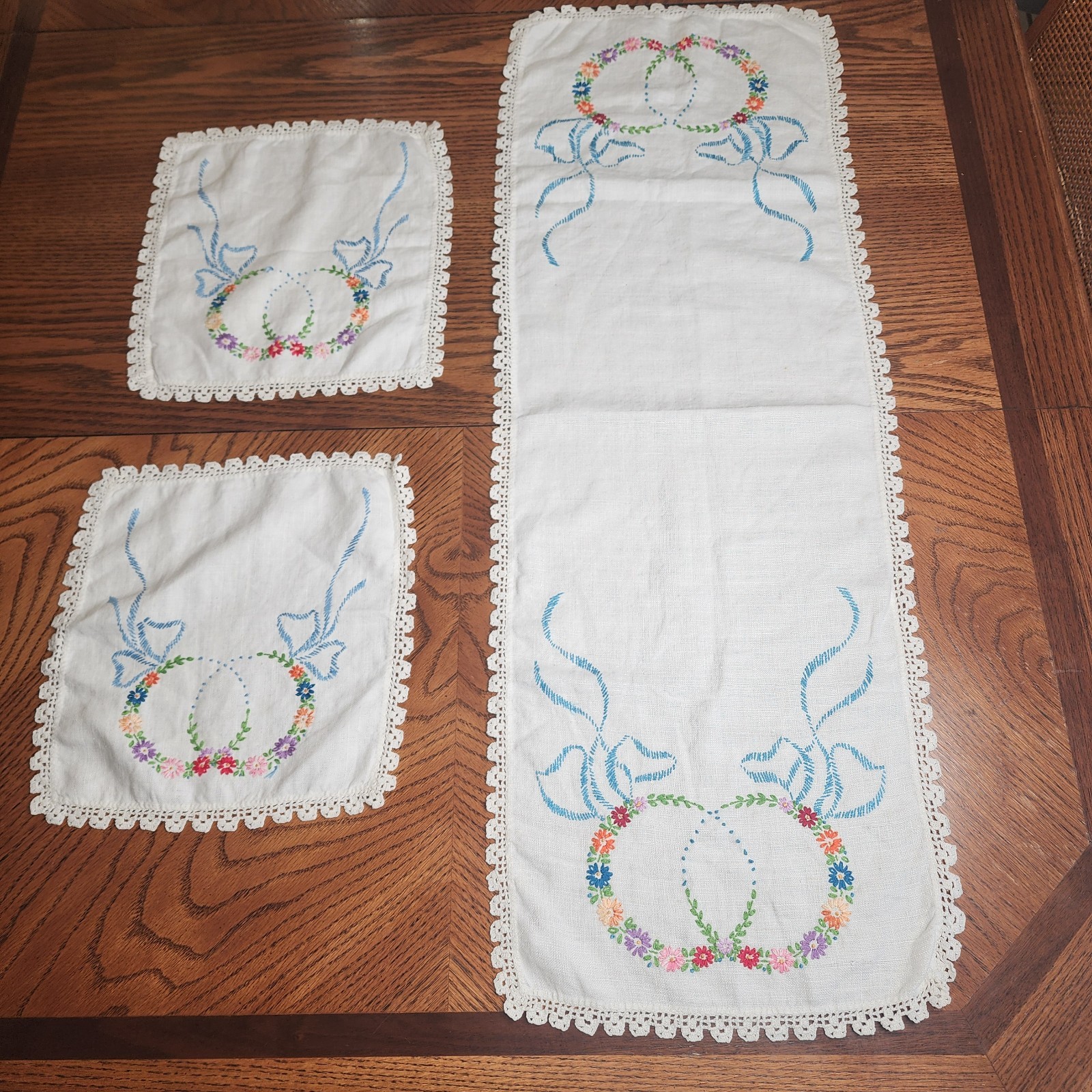 Vintage Handmade Embroidered Floral Ring Doilies Lot 3-Long 12x34 Small 10x10