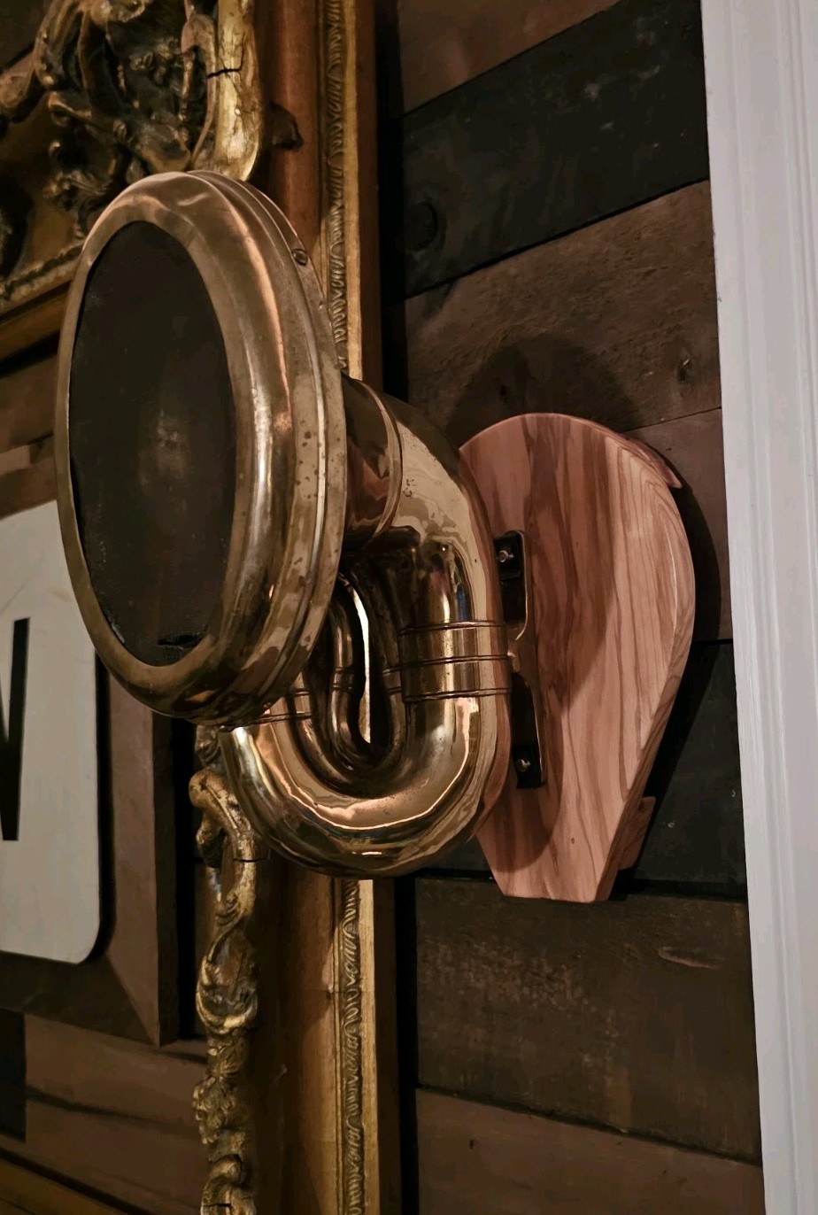 Awesome Antique Brass Rubes Model T Horn with a Custom Wall Mount Awesome Antique Brass Rubes Model T Horn with a Custom Wall Mount
