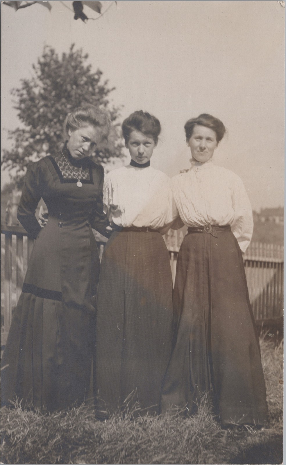 RPPC Three Edwardian Women Portrait Postcard c.1910 AZO Real Photo Kate Dorothy