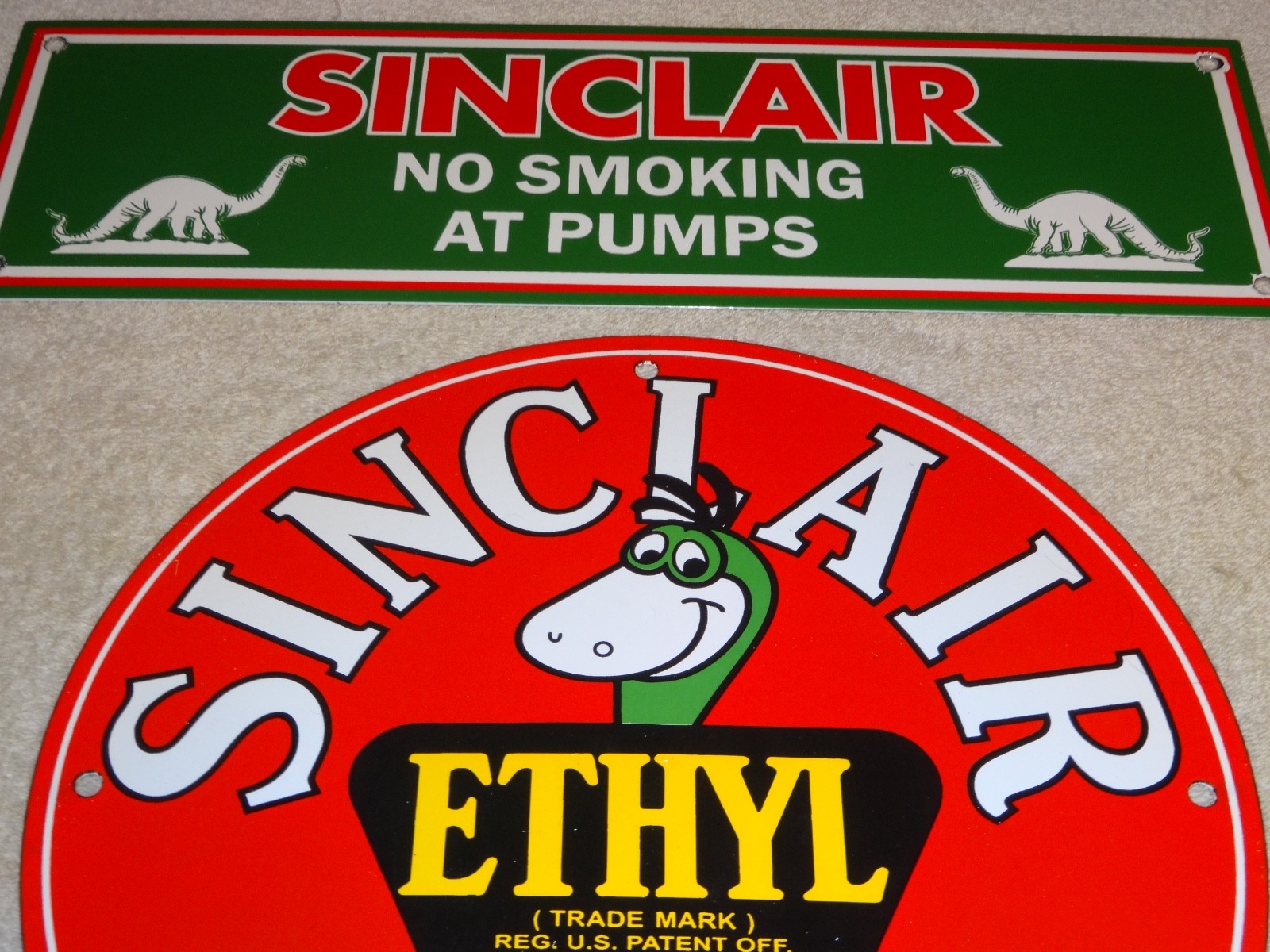 VINTAGE SINCLAIR GASOLINE DINO THE DINOSAUR PORCELAIN METAL SIGN COLLECTION OF 2 VINTAGE SINCLAIR GASOLINE DINO THE DINOSAUR PORCELAIN METAL SIGN COLLECTION OF 2