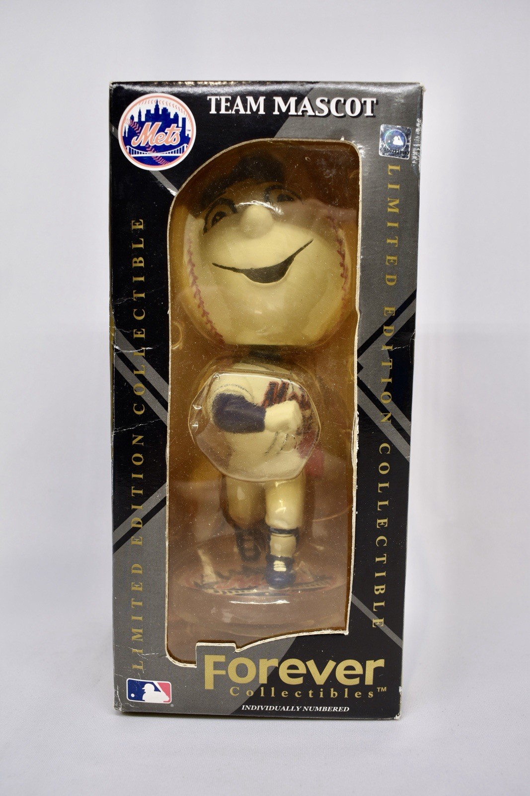 LE 30/5000 Mr. Met Forever Collectibles Legends of the Diamond Resin Figure 2005 LE 30/5000 Mr. Met Forever Collectibles Legends of the Diamond Resin Figure 2005