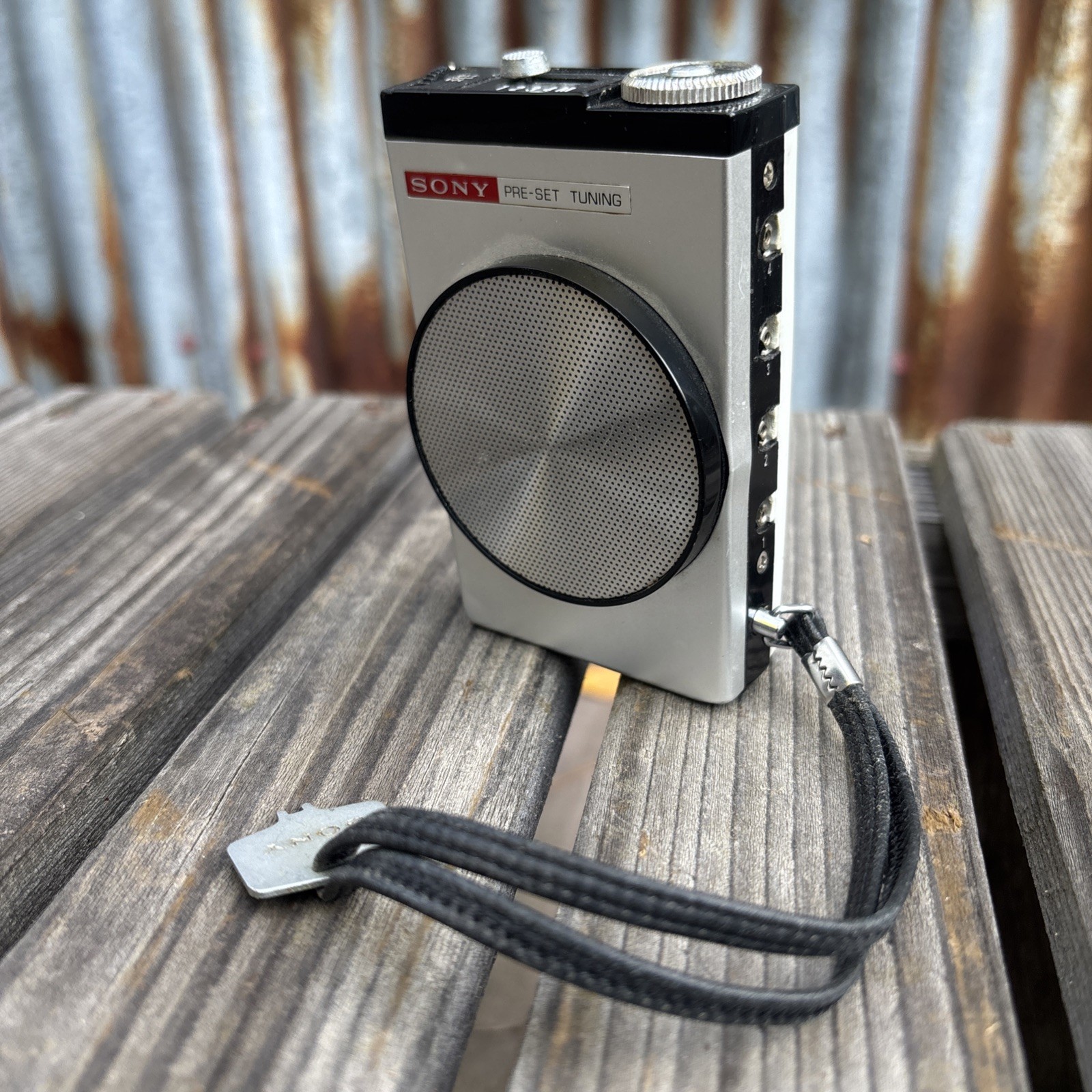 SONY 2R-26 ‘PRESETS’ Transistor Radio JAPAN