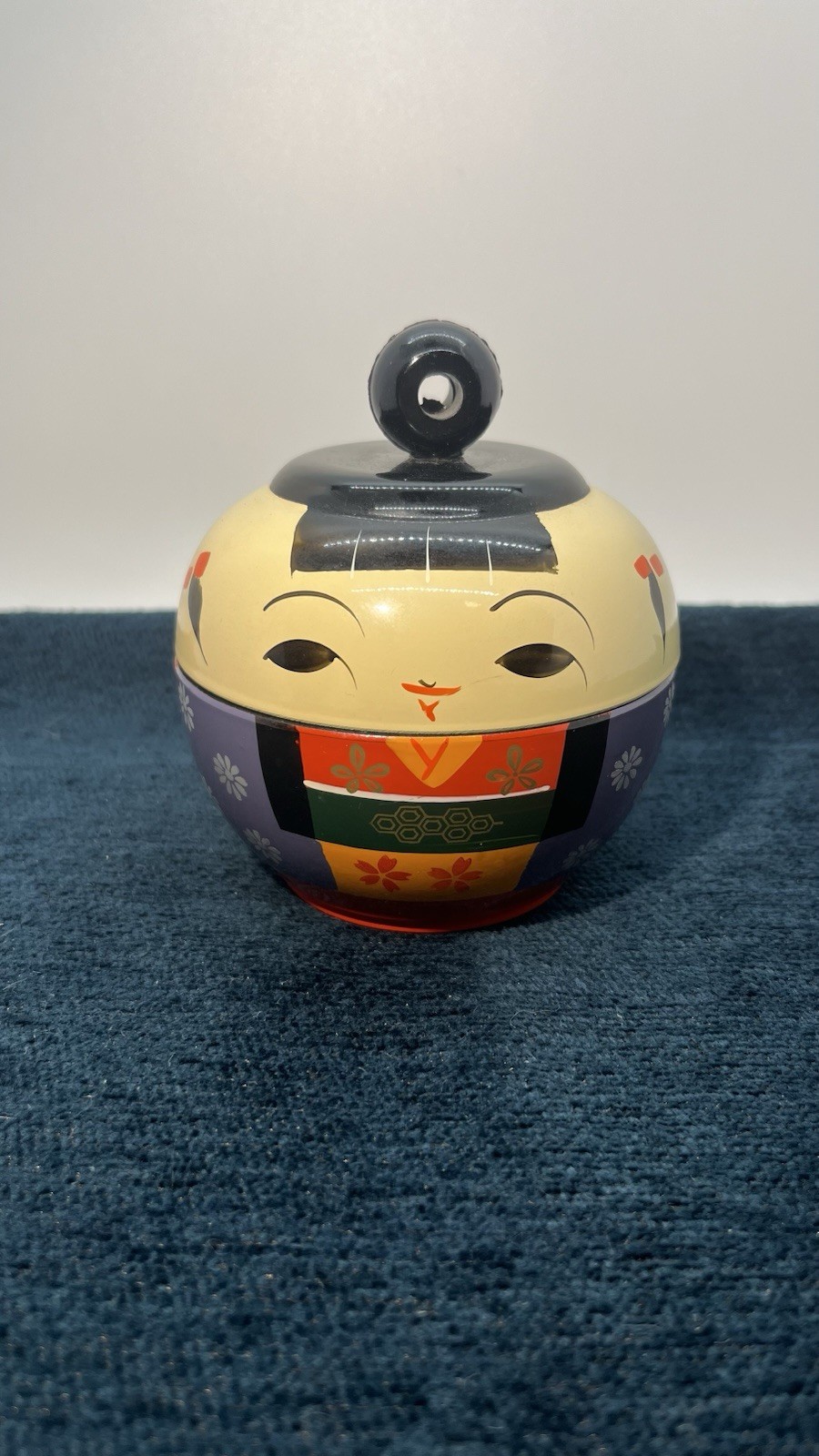 Vintage Yamanaka Lacquer Japanese Kokeshi Trinket Box Bento 2 Pieces Vintage Yamanaka Lacquer Japanese Kokeshi Trinket Box Bento 2 Pieces