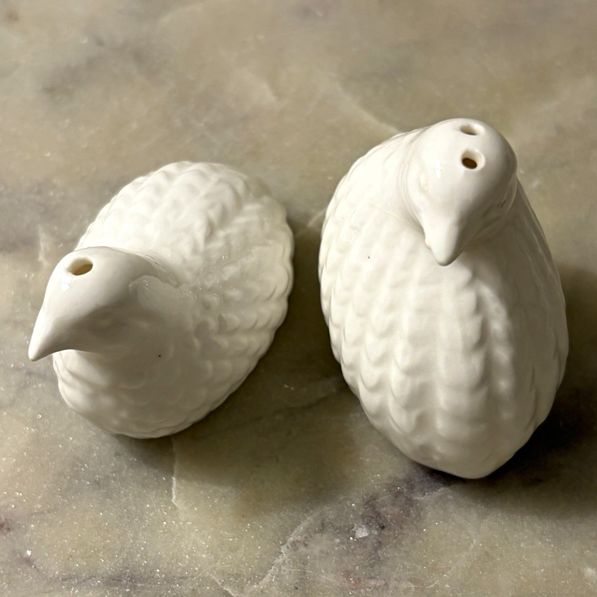 White Ceramic Quail Salt and Pepper Shakers Bird Figurine Pair Set B