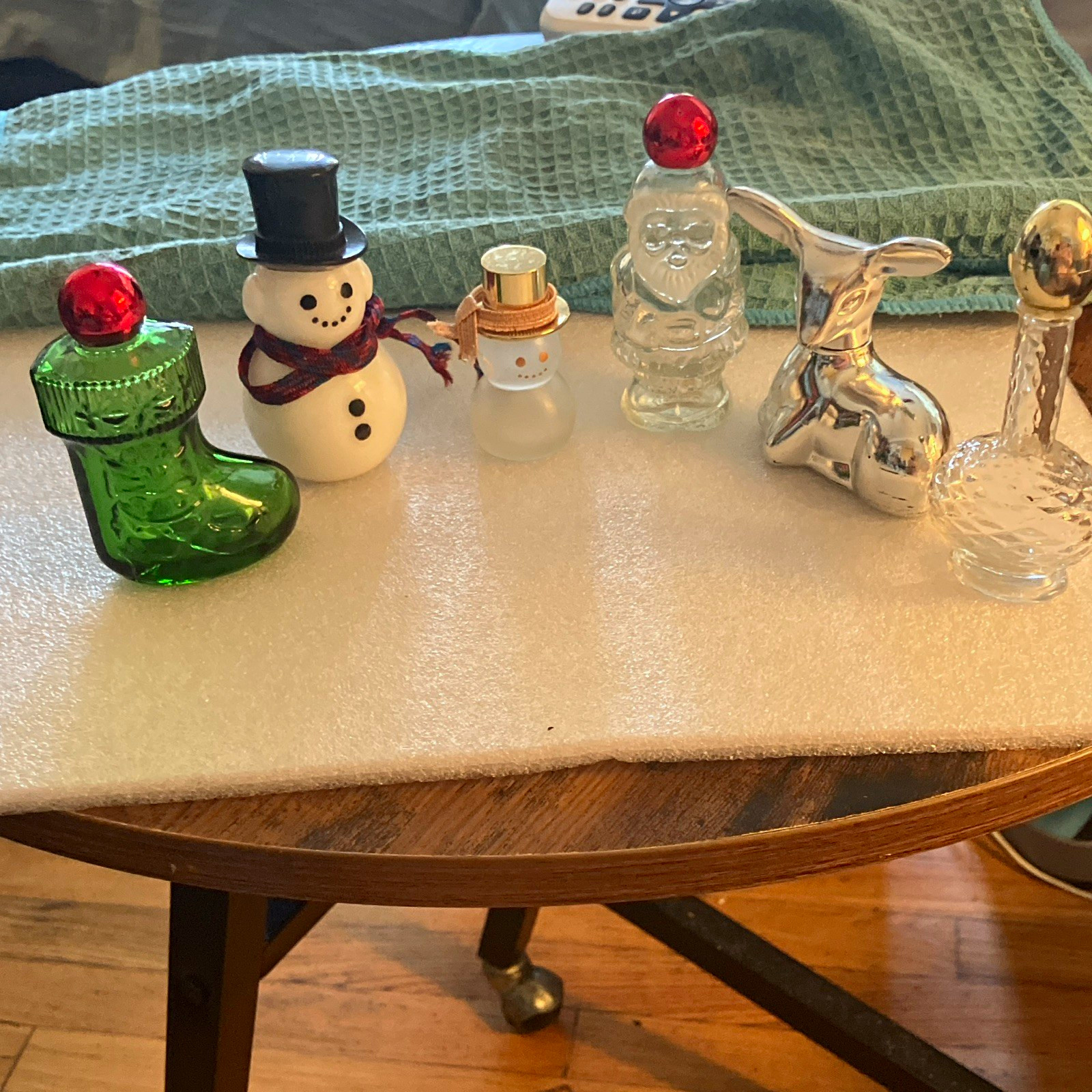 Avon Used Novelty Perfume Mini Figurines-6 Holiday Pieces Total-Includes 6 Lids
