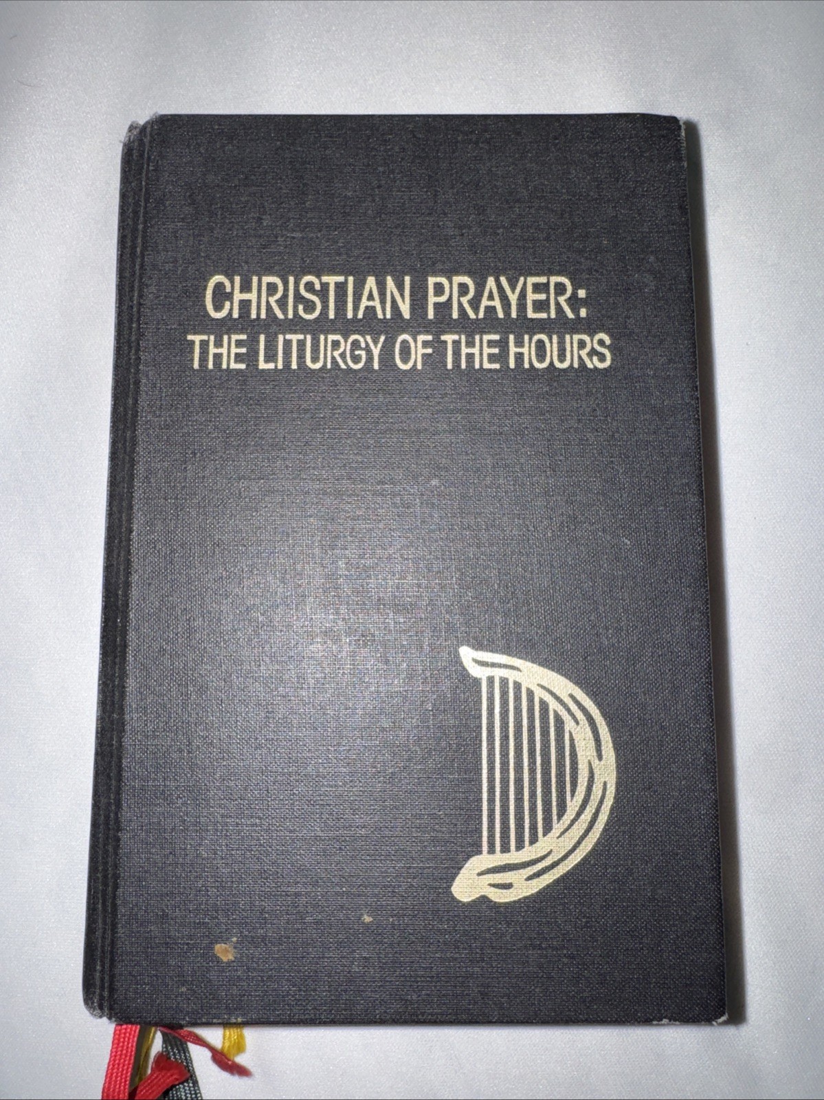 Christian Prayer: The Liturgy of the Hours 1976 Hardcover St. Paul's Edition