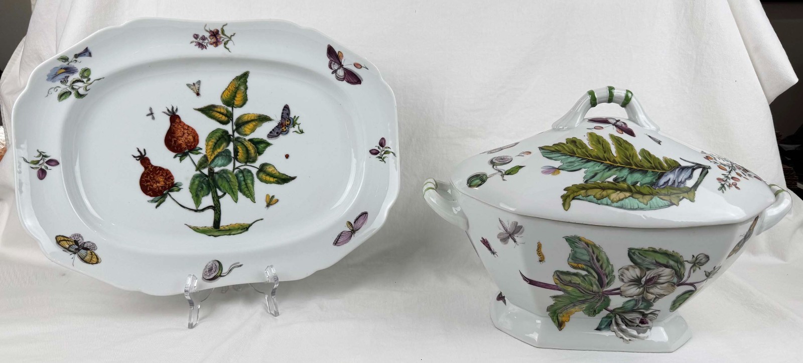 A Mottahedeh Design A Mottahedeh Design
