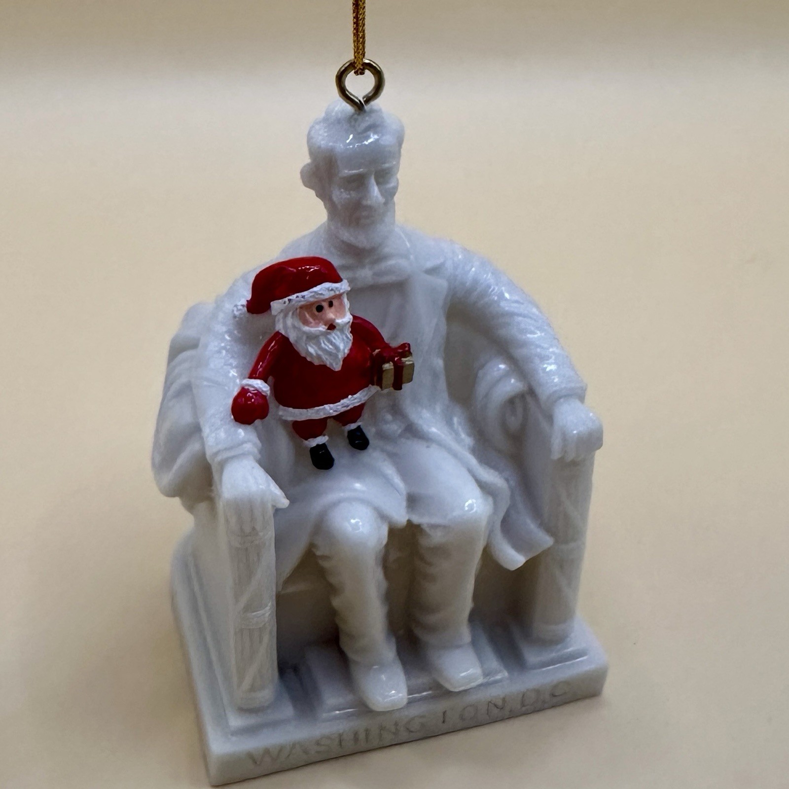 3.25” Lincoln Memorial Statue with Santa Christmas Ornament Washington DC